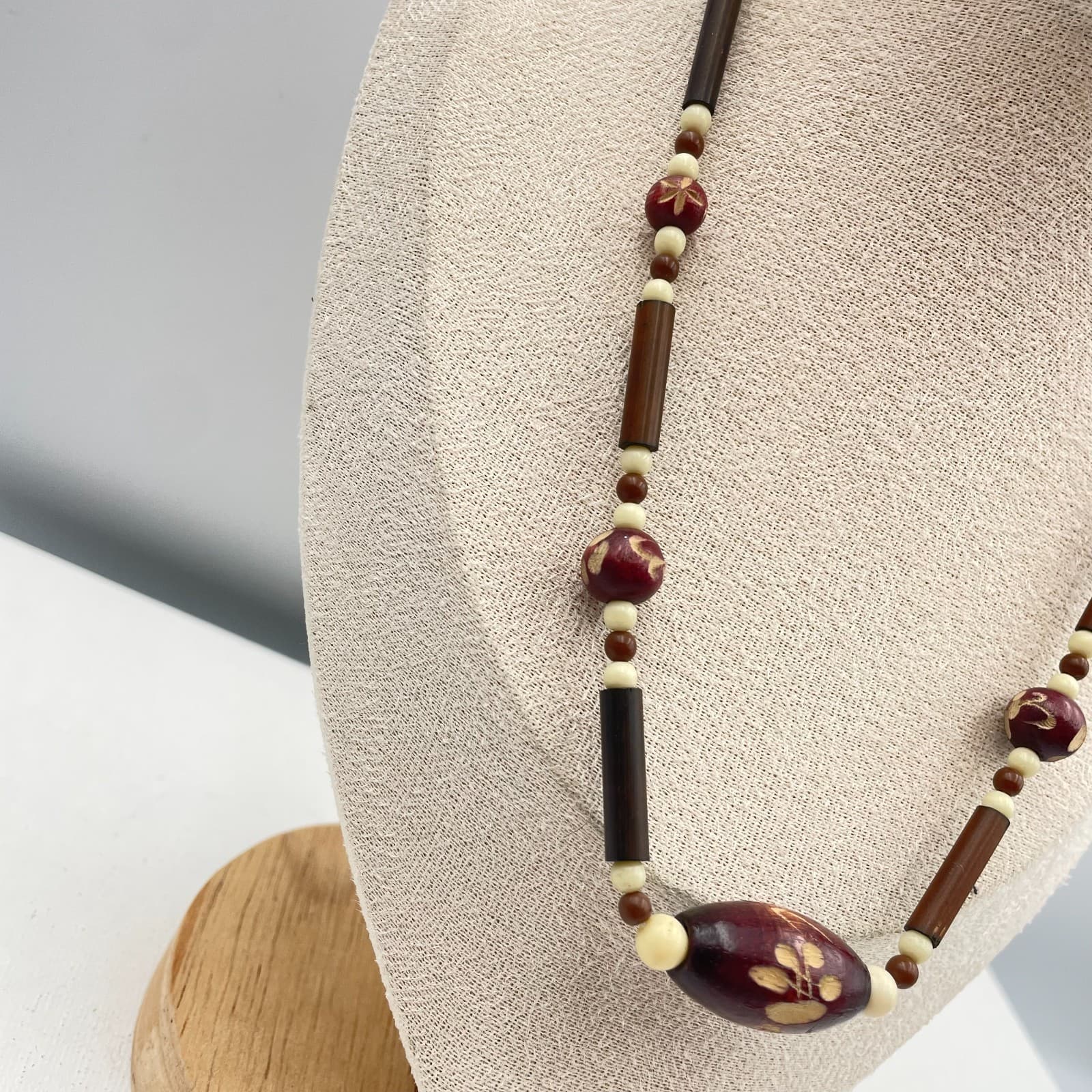 Vintage 80s Wood & Glass Bead Necklace Earth Tone Floral Boho Classic Jewelry - Thumbnail 3