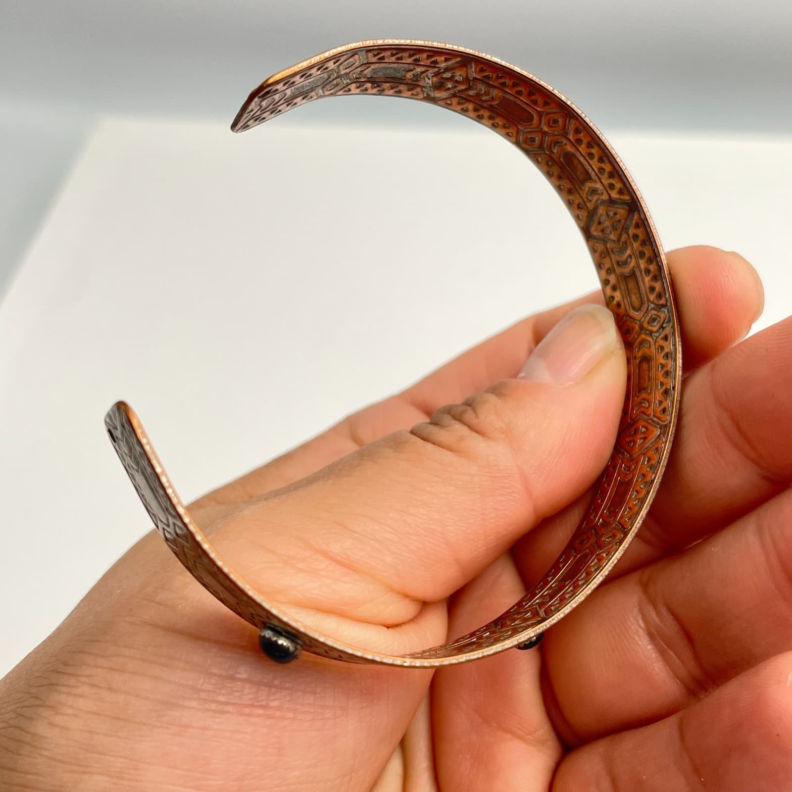 Vintage 80s Metal Cuff Bracelet Black Glass Art Deco Classic Fashion Jewelry - Thumbnail 5