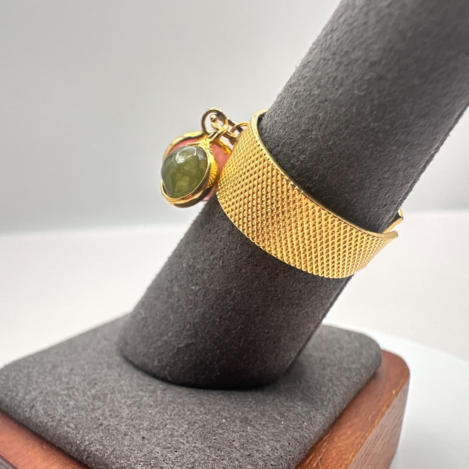 Vintage Y2K Gold Tone Stone Charm Mesh Band Ring Women's Classic Fashion Jewelry - Thumbnail 3