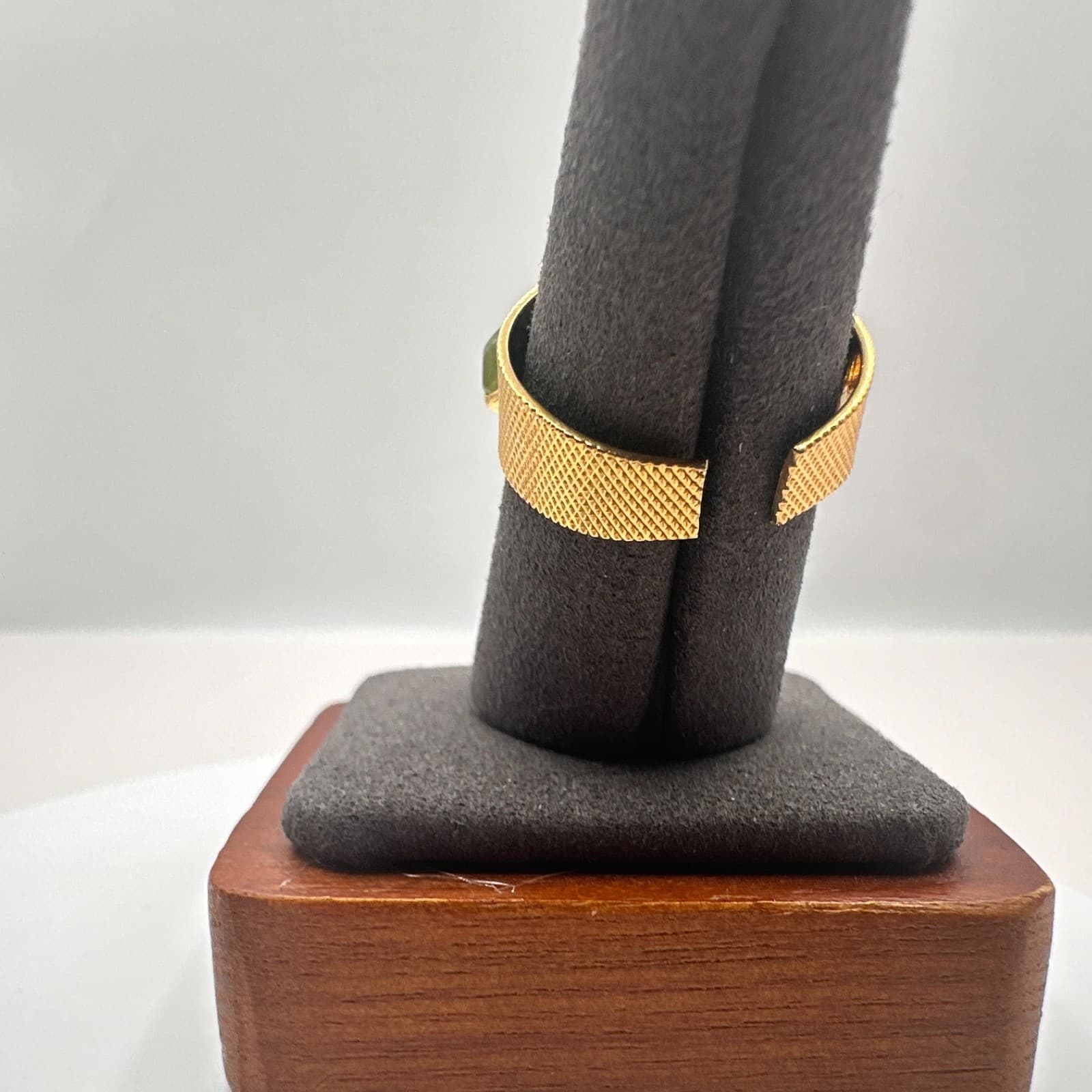 Vintage Y2K Gold Tone Stone Charm Mesh Band Ring Women's Classic Fashion Jewelry - Thumbnail 5