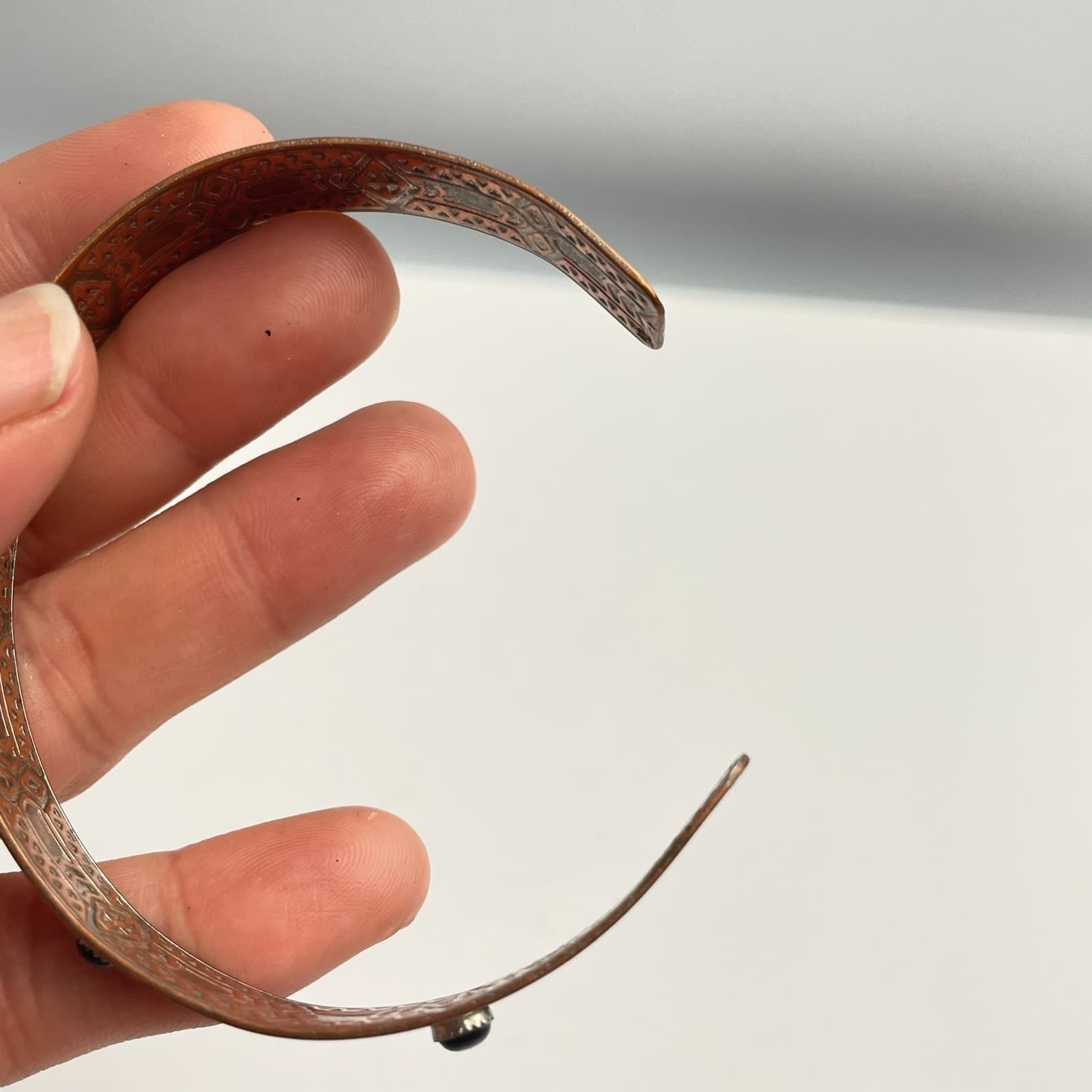 Vintage 80s Metal Cuff Bracelet Black Glass Art Deco Classic Fashion Jewelry - Thumbnail 8