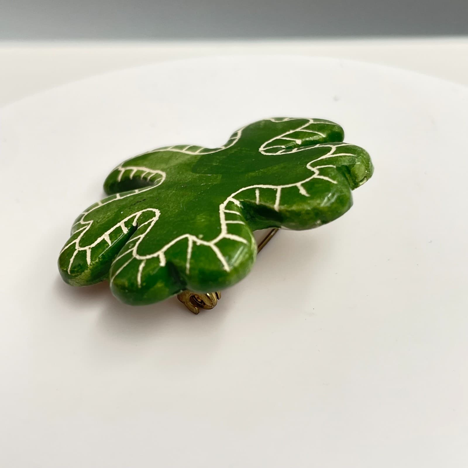 Vintage 90s Shamrock Brooch Pin Lucky Clover St. Patrick's Day Fashion Jewelry - Thumbnail 3