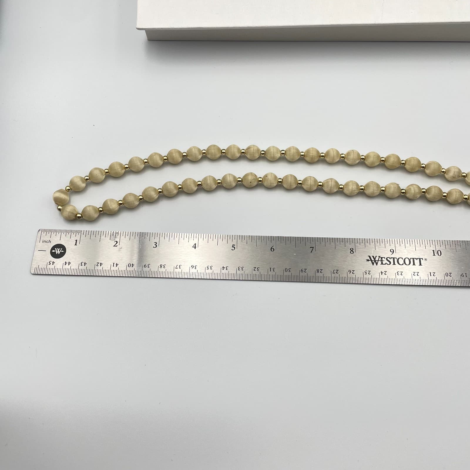 Vintage 80s Cream Silk Thread Wrap Bead Necklace Gold Tone Accent Boho Jewelry - Thumbnail 8