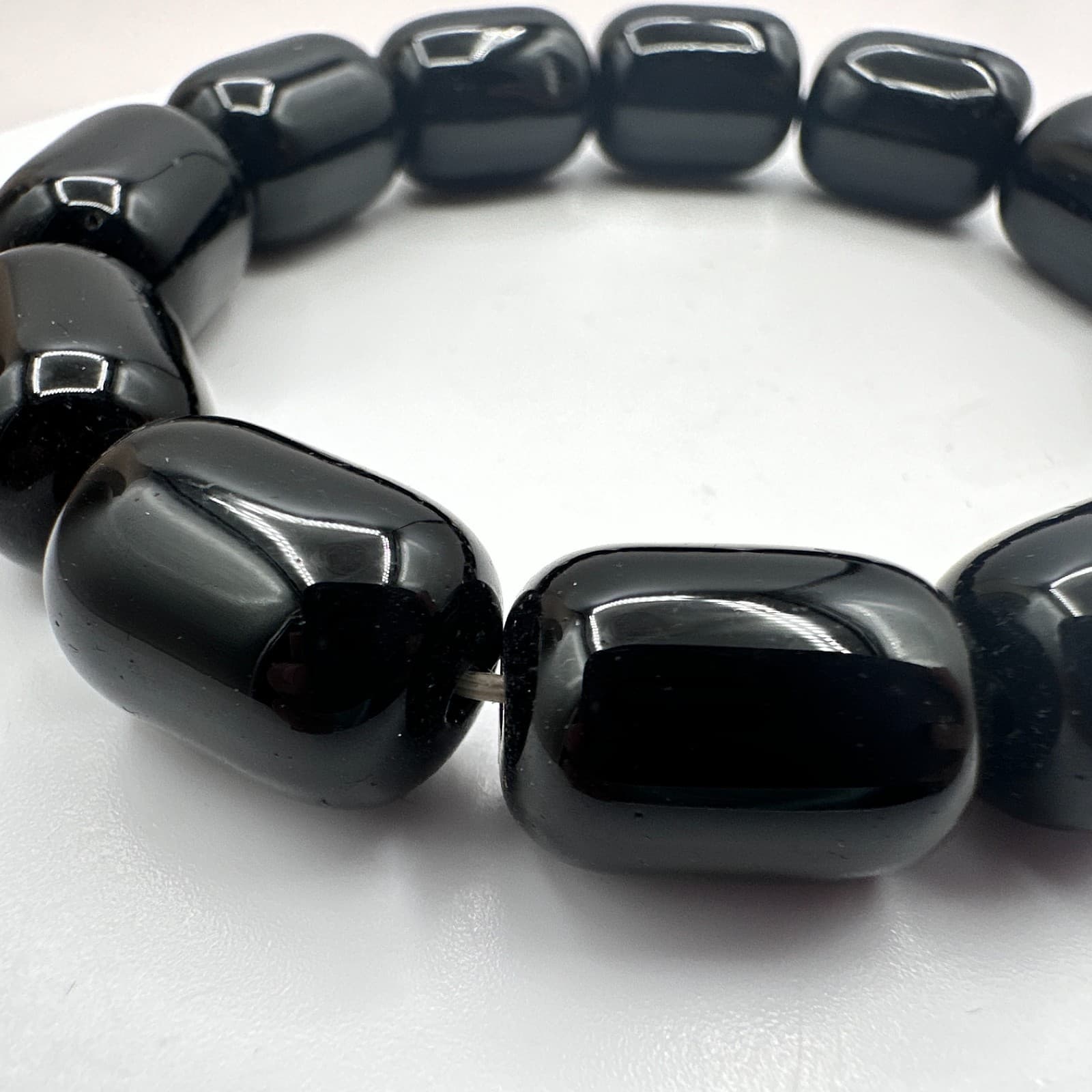 Vintage Y2K Black Beaded Stretch Bracelet Minimalist Unisex Classic Jewelry - Thumbnail 3