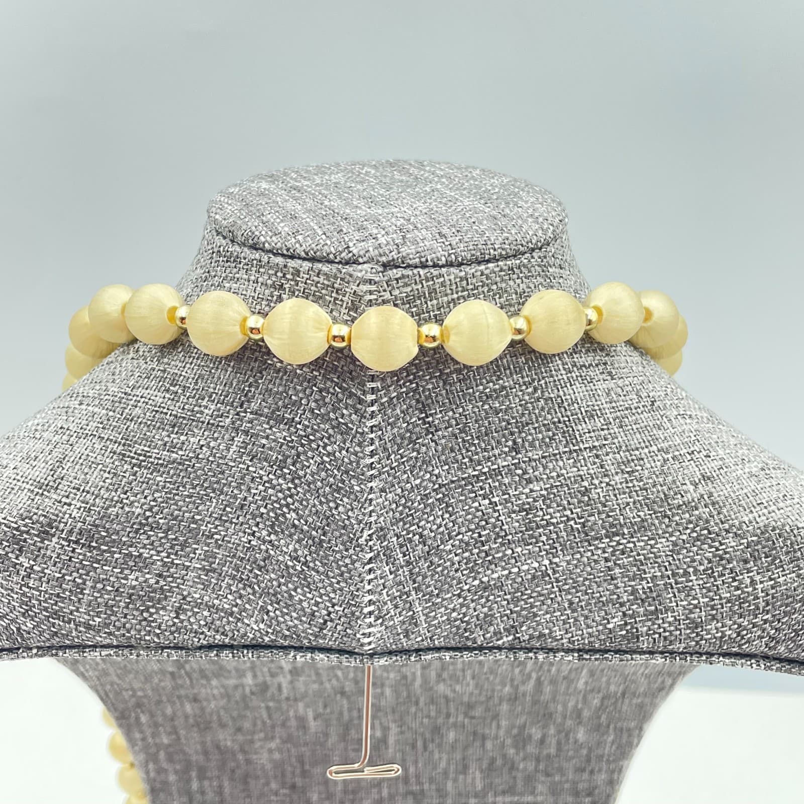 Vintage 80s Cream Silk Thread Wrap Bead Necklace Gold Tone Accent Boho Jewelry - Thumbnail 7