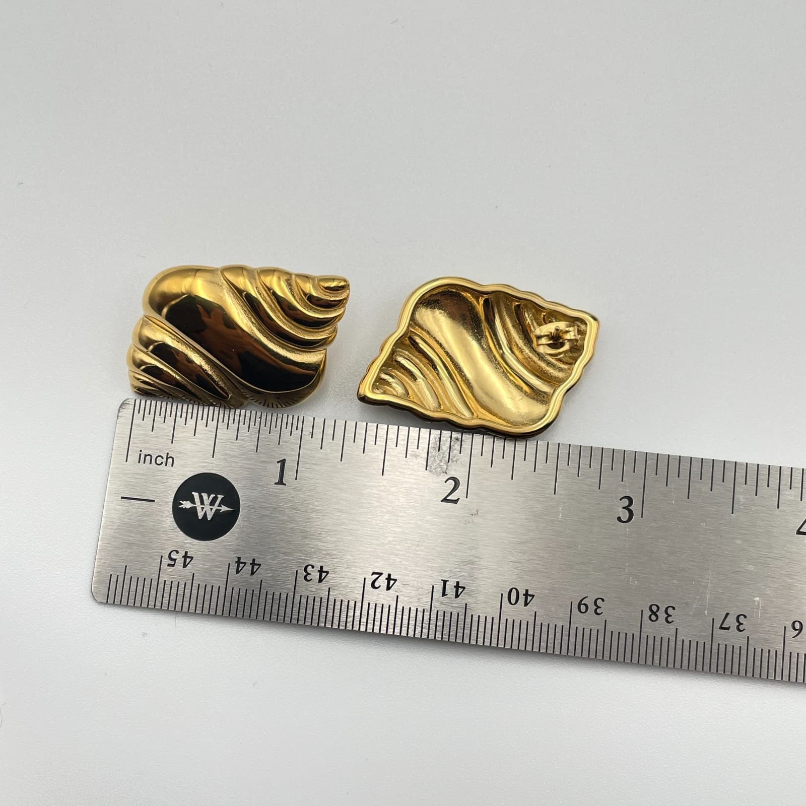Vintage 80s 8 Other Reasons Gold Tone Shell Statement Earrings Nautical Ribbed - Thumbnail 7