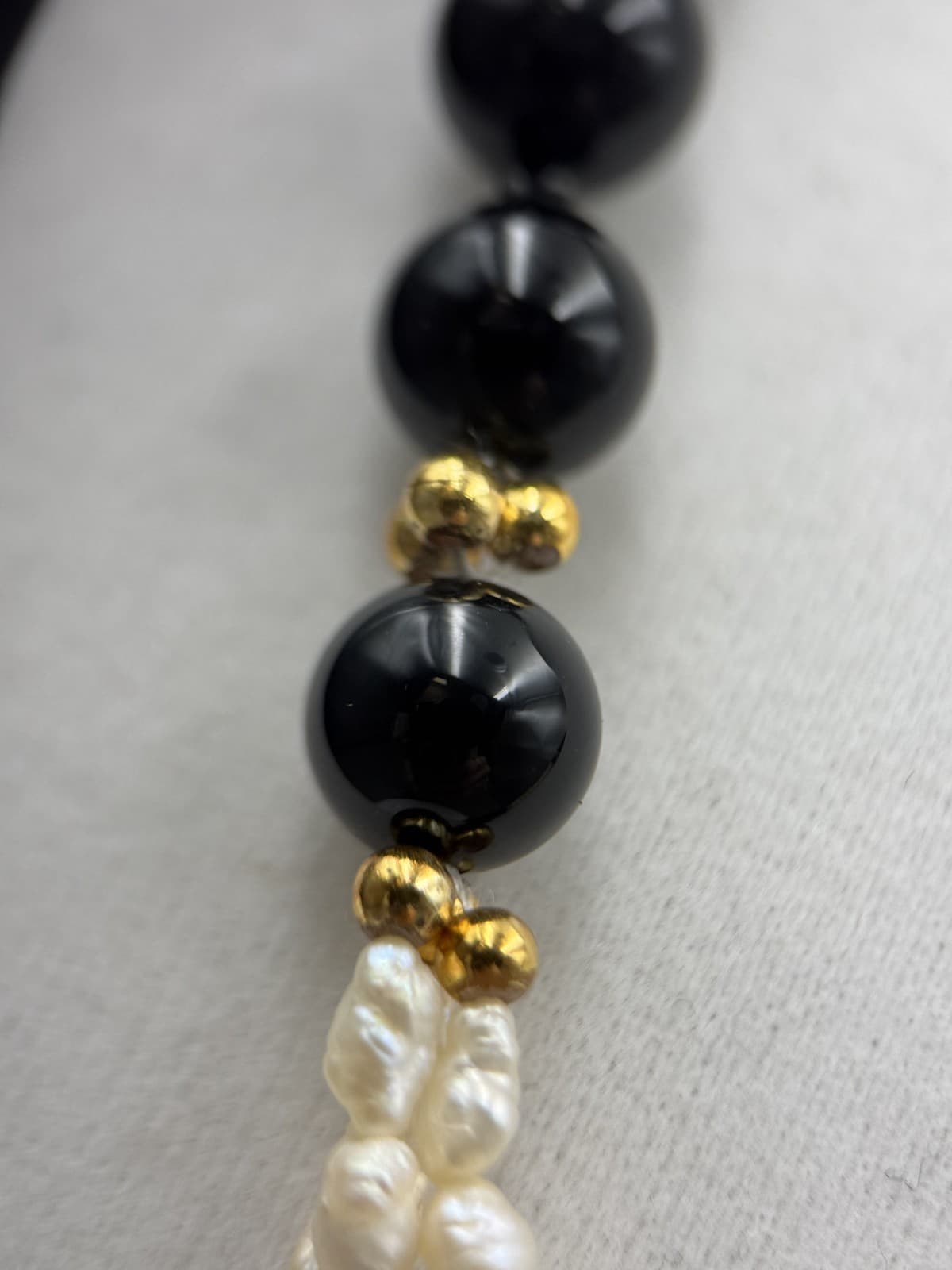 Vintage Black Resin Flower Necklace w/ Pearl Bead Strands Elegant Chic - Thumbnail 9