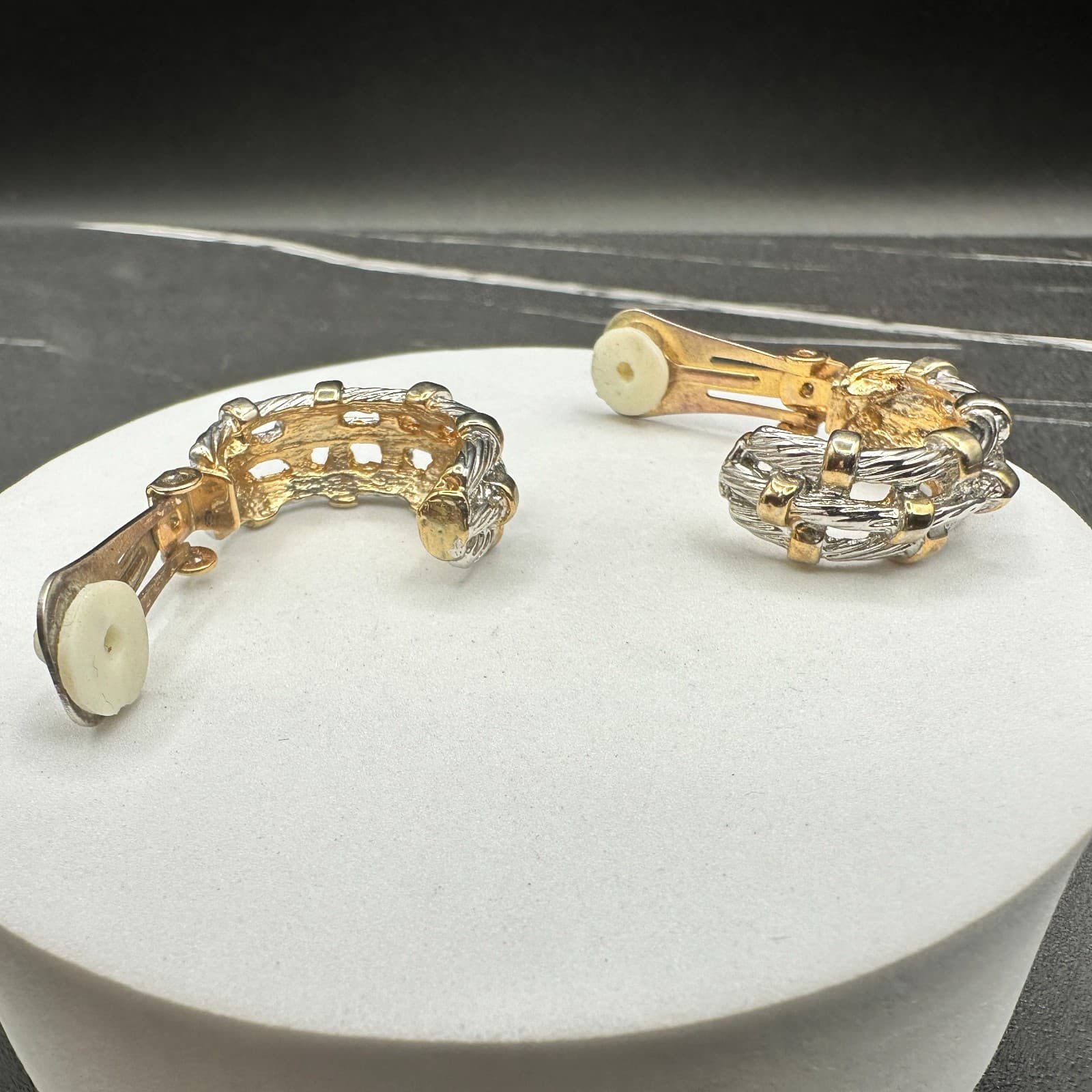 Vintage Two-Tone Gold And Silver Braided Woven Clip-On Hoop Earrings Fashionable - Thumbnail 7