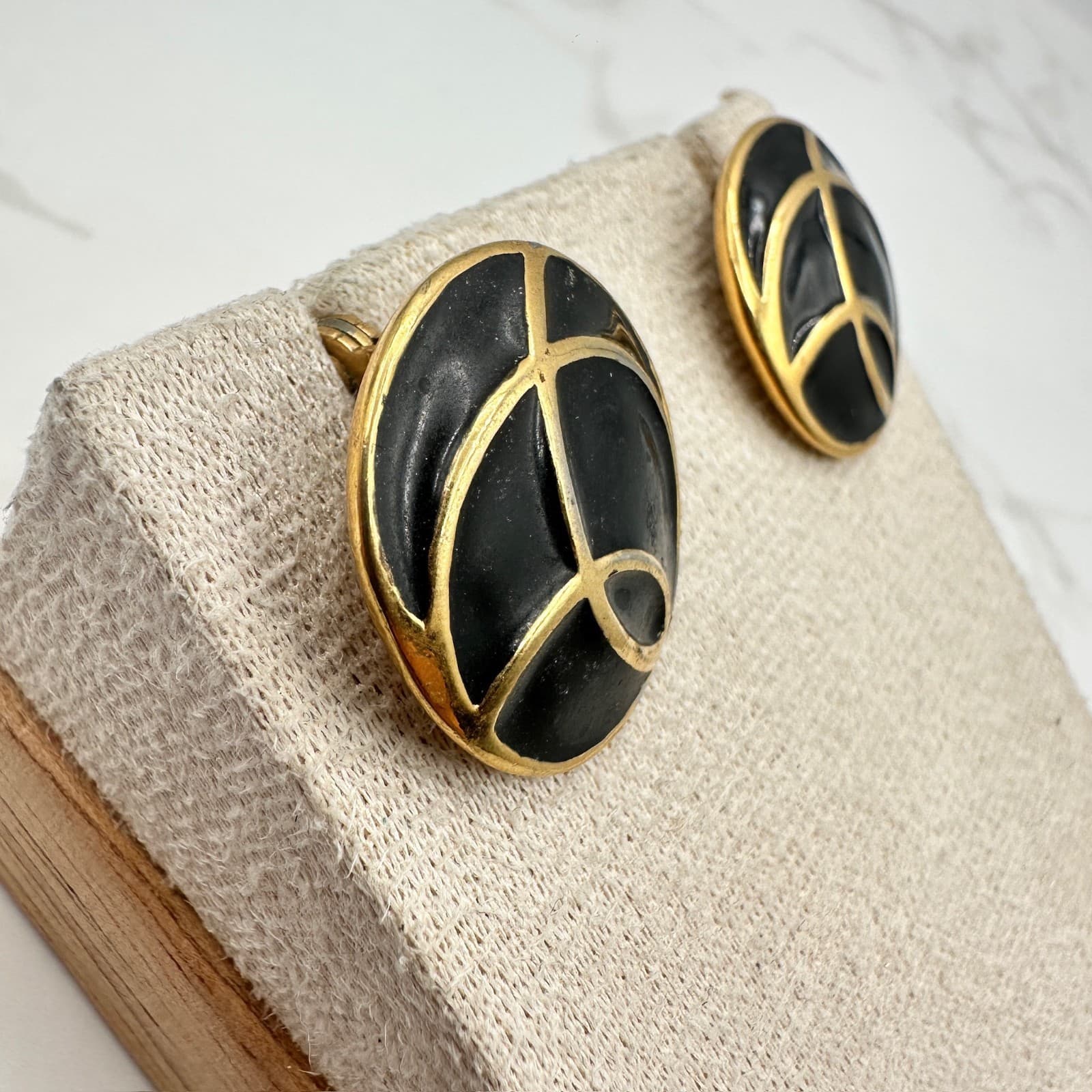 Vintage Monet Gold-Tone Classic Art Deco Fashion Graphic Enamel Clip-On Earrings - Thumbnail 3