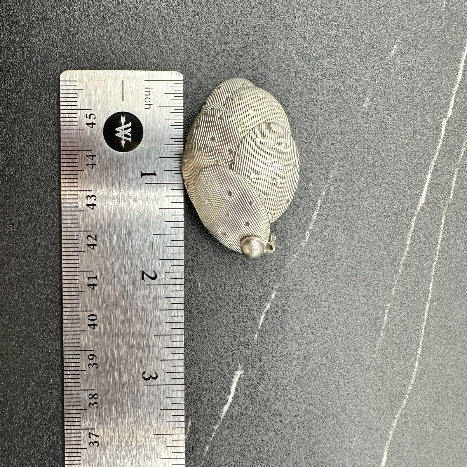 VTG Silver Tone Layered Leaf Clip On Earrings Textured Statement Jewelry - Thumbnail 7