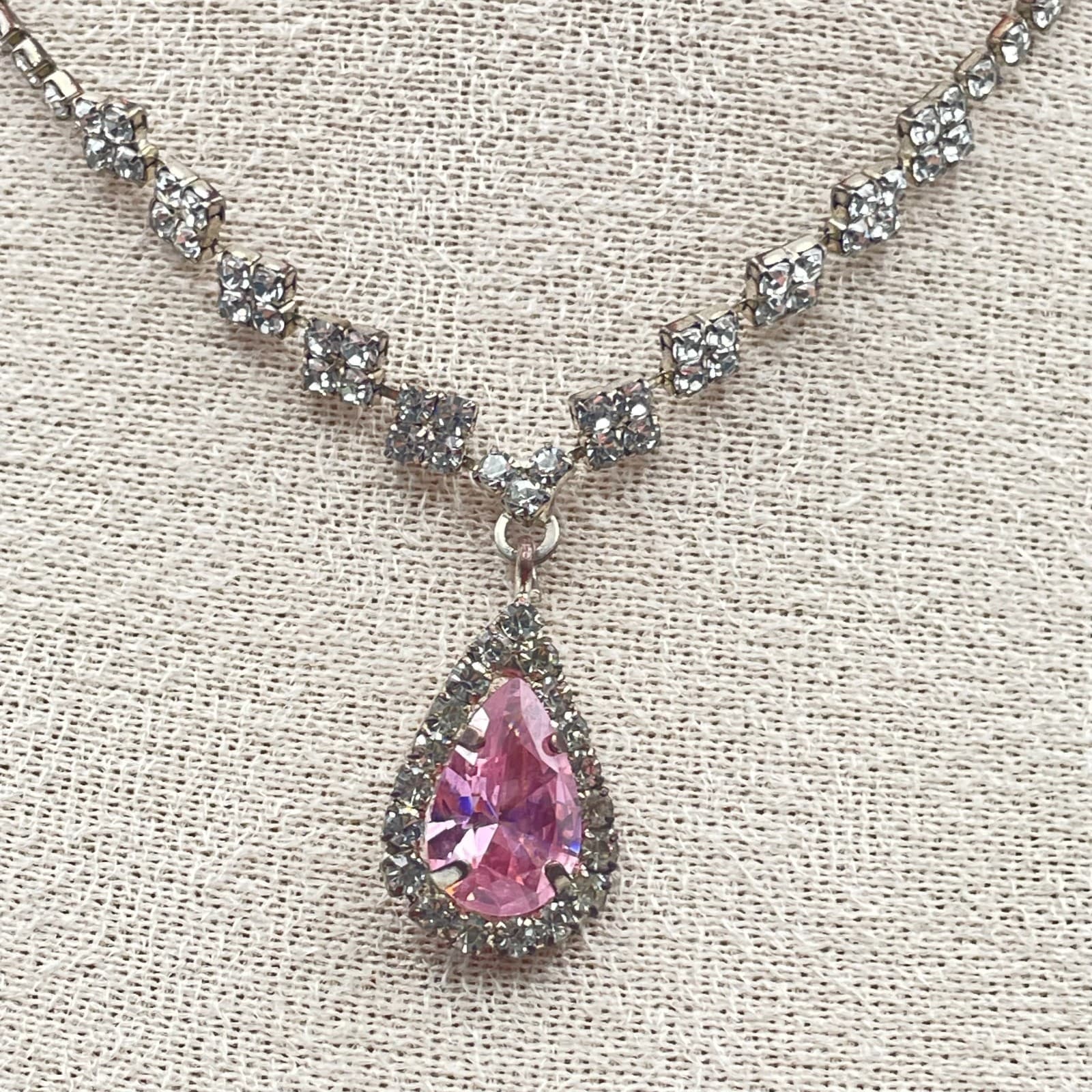 Vintage 90s SilverTone Pink Pear Glass Pendant Necklace Rhinestone Chain Jewelry - Thumbnail 4