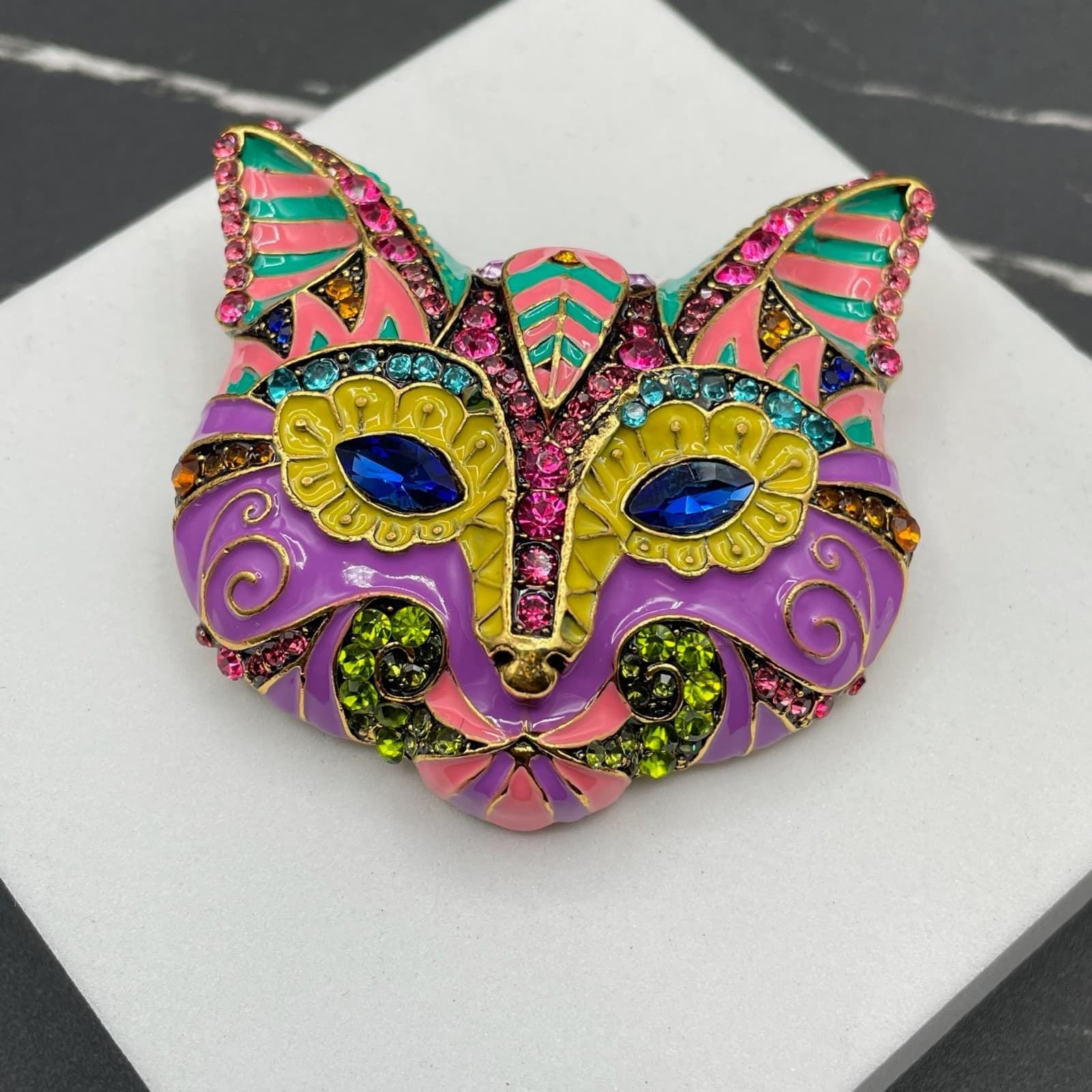 Contemporary Multi-Color Classic Enamel Rhinestone Baroque Cat Face Brooch Pin - Image 1