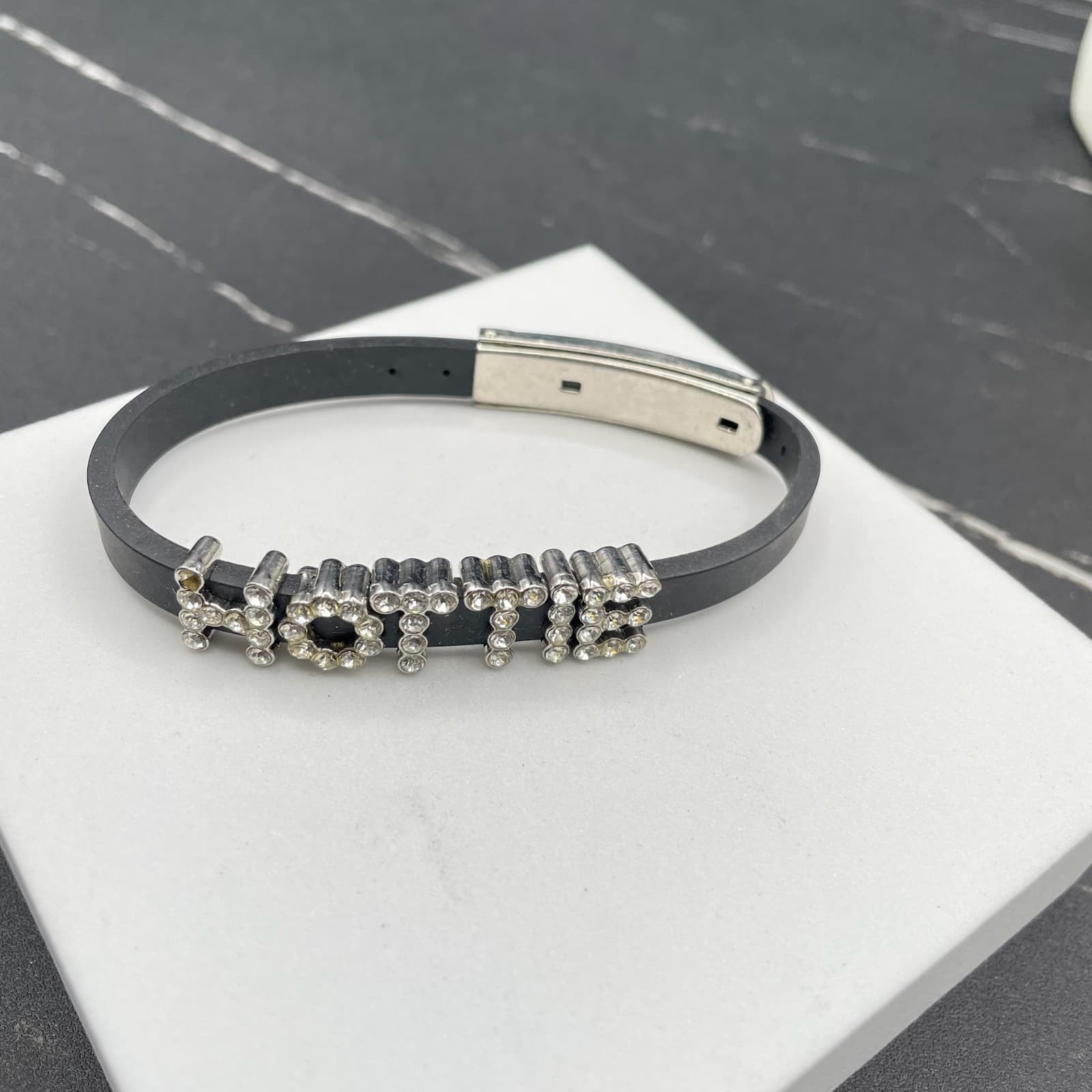 Y2K Silver-Tone Classic Rhinestone Rubber Slider Charm "HOTTIE" Buckle Bracelet - Image 1