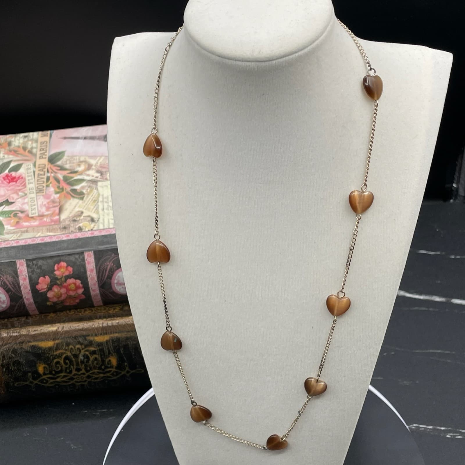 Vintage Silver-Tone Curb Chain Amber Lucite Hearts Statement Station Necklace - Thumbnail 8