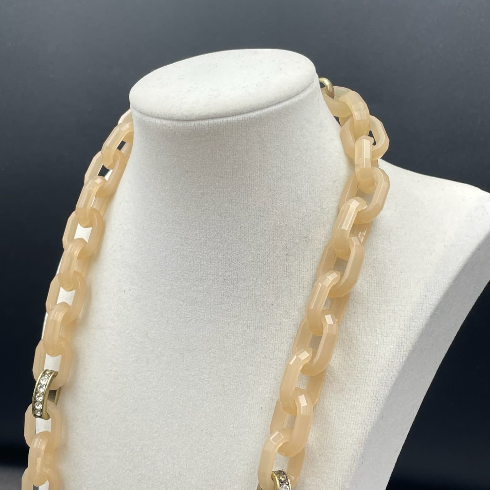 Nude Tone Rhinestone Embellished Faceted Resin Chunky Link Statement Necklace - Thumbnail 8