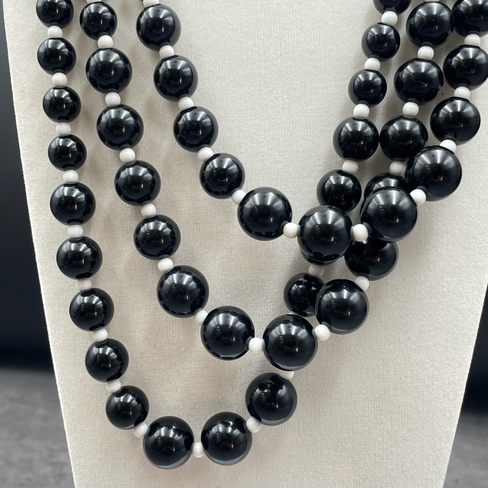 Classic Black White Adjustable Triple-Stranded Beaded Statement Lobster Necklace - Thumbnail 5