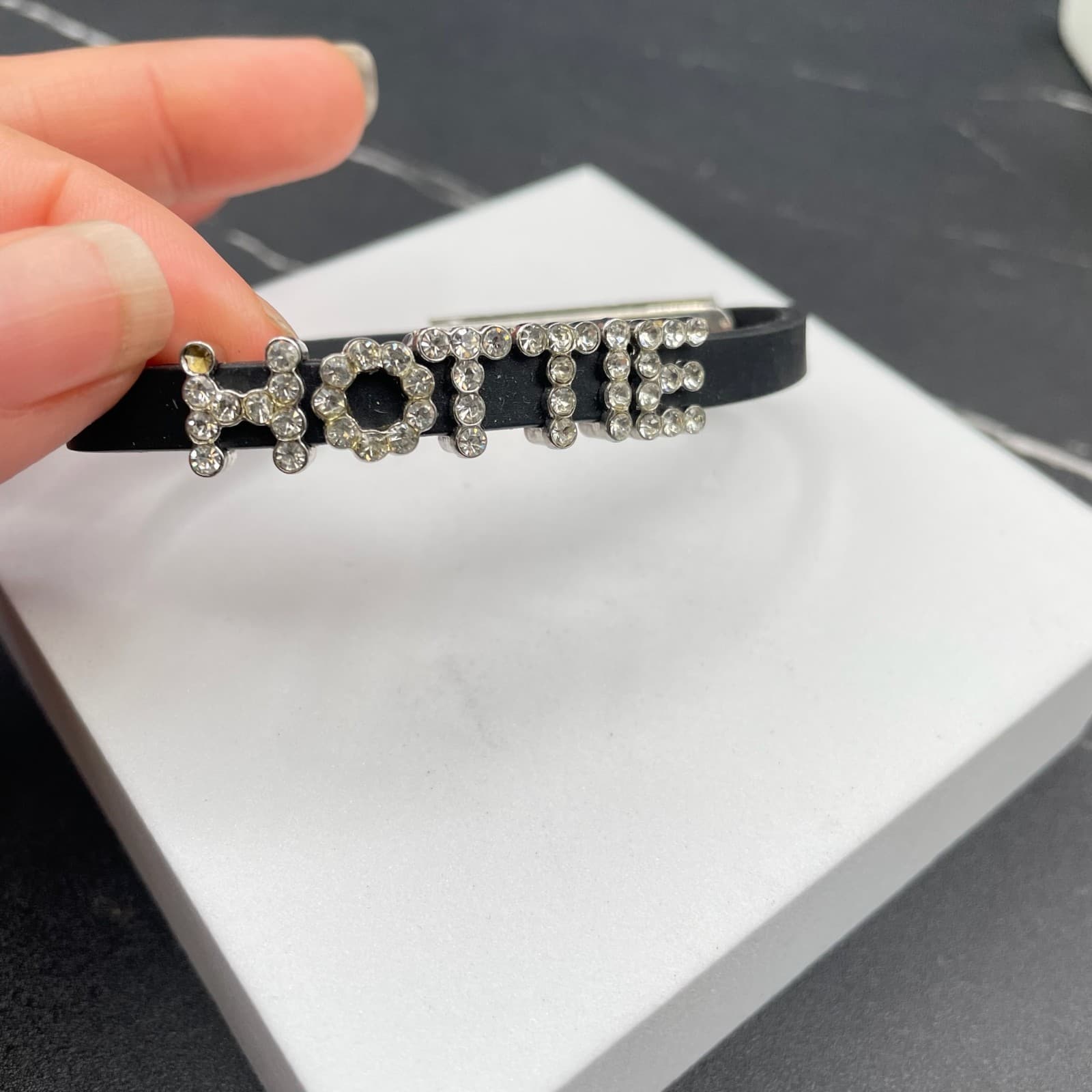 Y2K Silver-Tone Classic Rhinestone Rubber Slider Charm "HOTTIE" Buckle Bracelet - Thumbnail 4