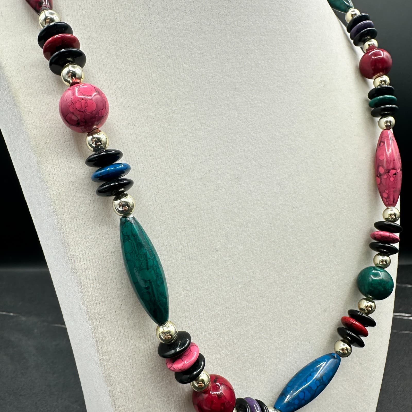 Vintage Multi-Color Statement Necklace Bead Gold Tone 80s Style Chunky 15 in - Thumbnail 5