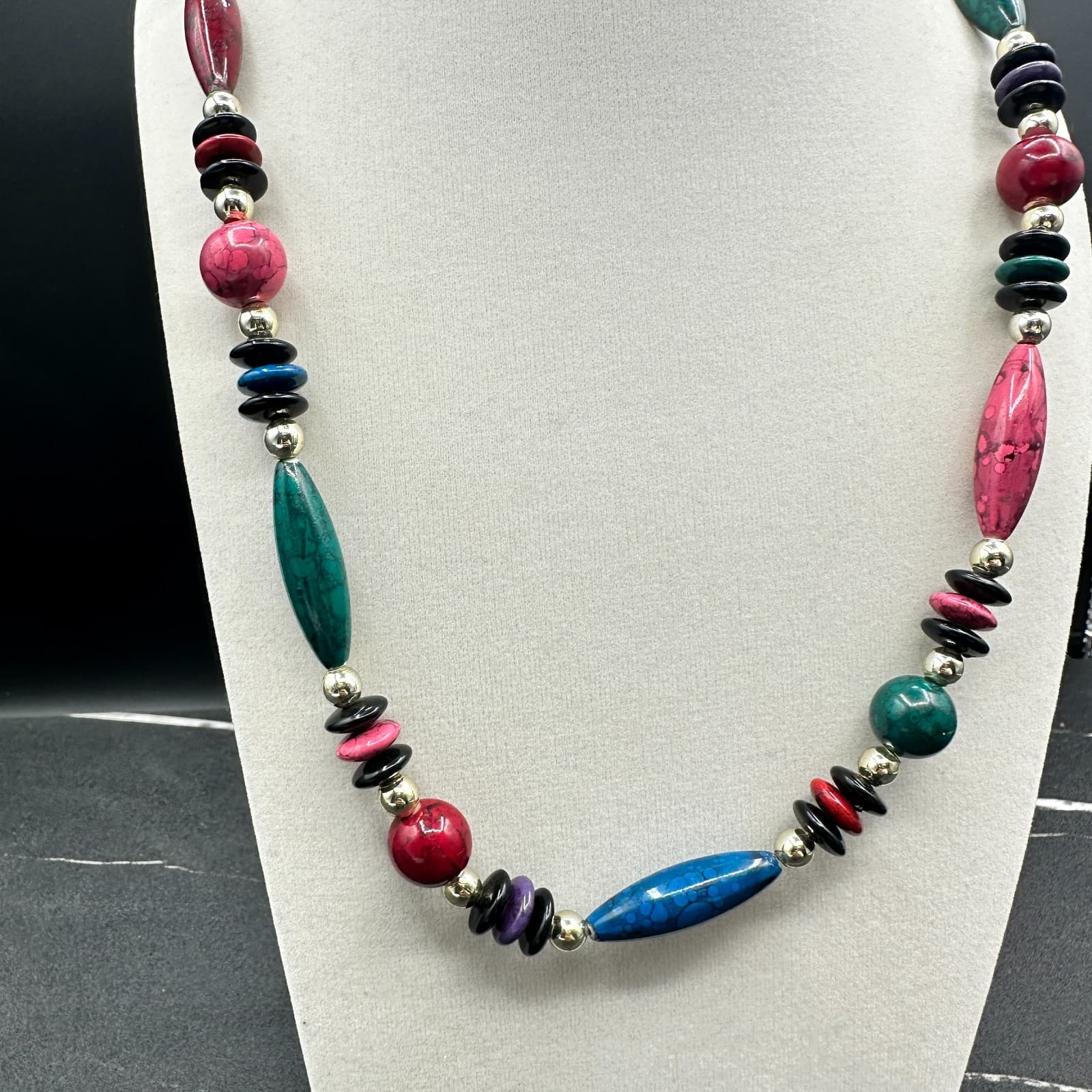 Vintage Multi-Color Statement Necklace Bead Gold Tone 80s Style Chunky 15 in - Thumbnail 3