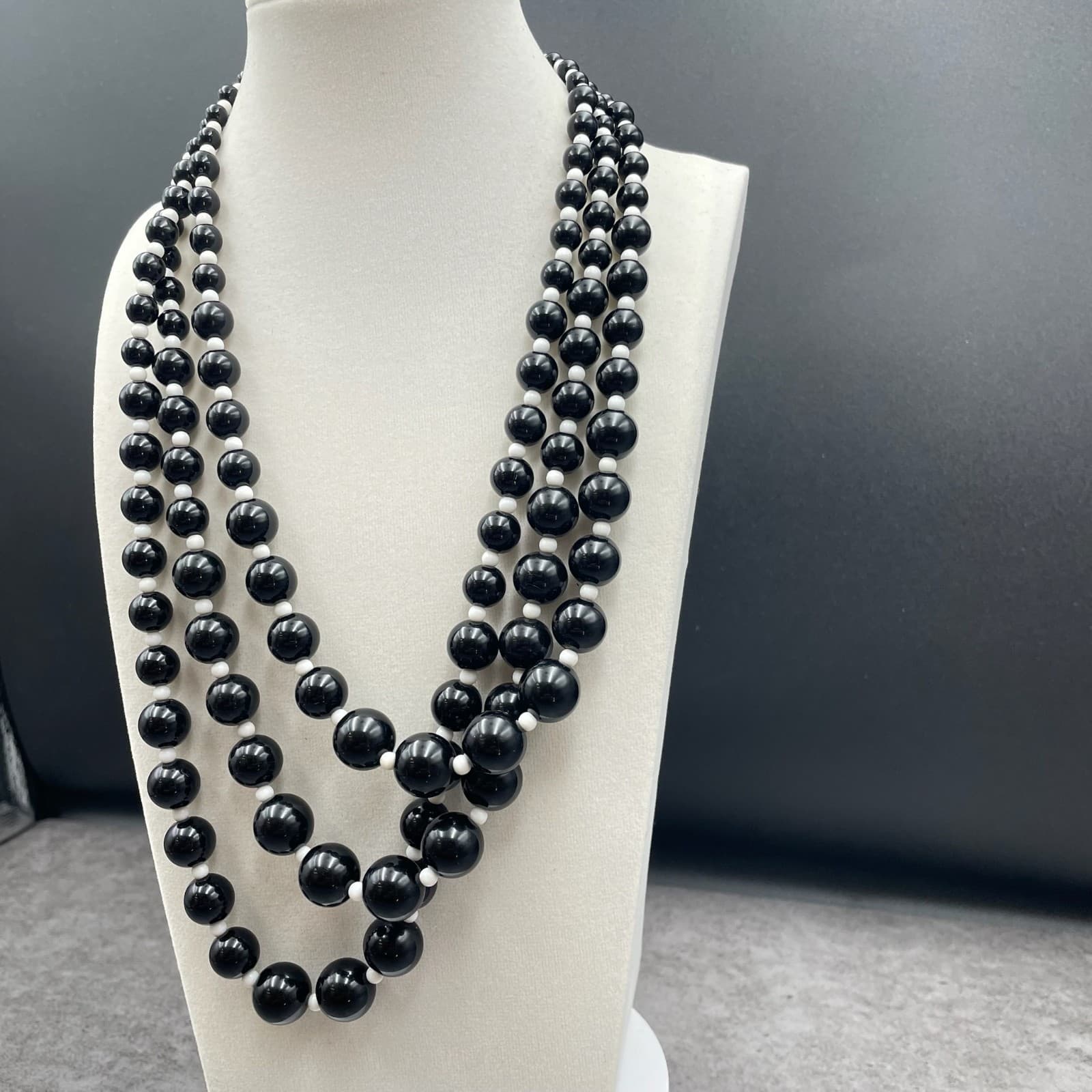 Classic Black White Adjustable Triple-Stranded Beaded Statement Lobster Necklace - Thumbnail 4