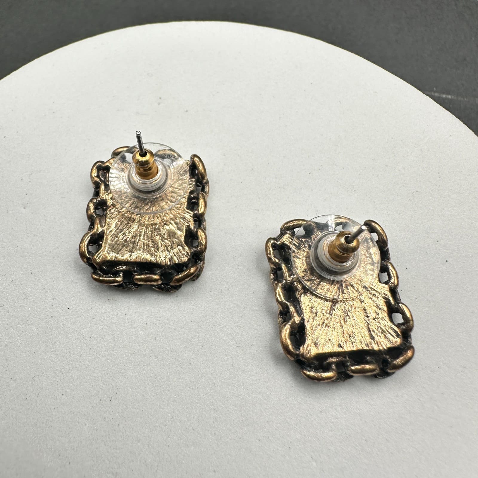 Vintage Chain-link border Frame Rectangular Resin Stud Earrings Gold Tone - Thumbnail 7