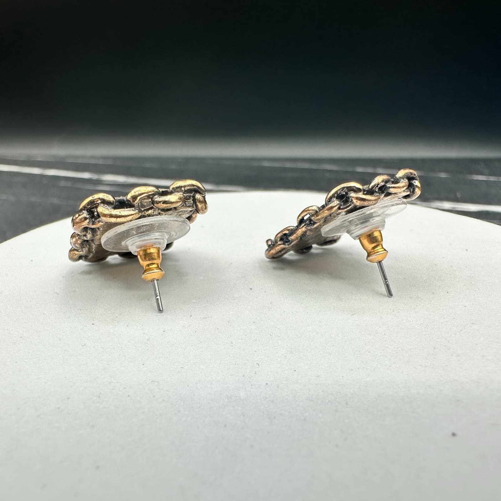 Vintage Chain-link border Frame Rectangular Resin Stud Earrings Gold Tone - Thumbnail 5