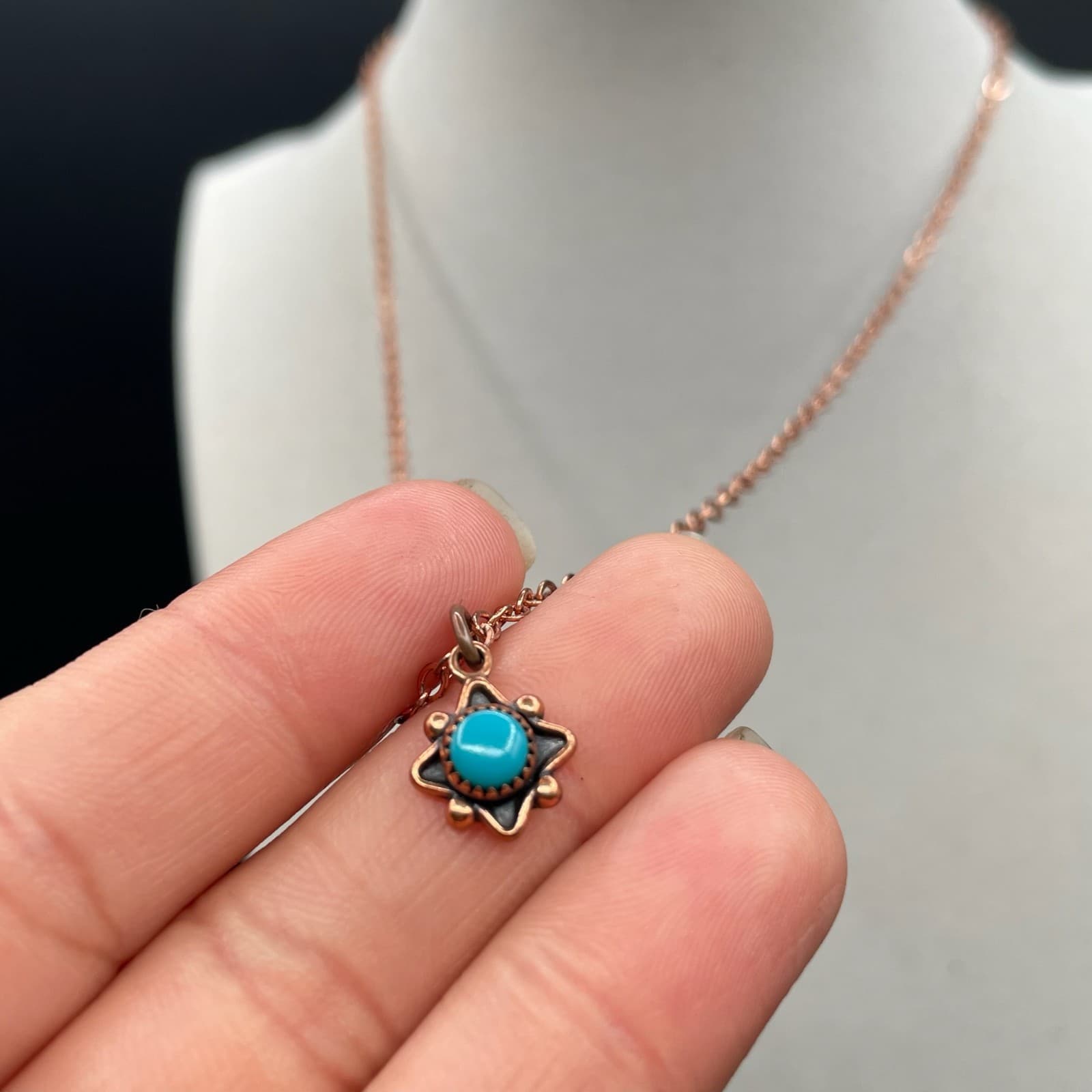 Contemporary Bronze-Tone Classic Round Link Prong Turquoise Pendant Necklace - Thumbnail 5