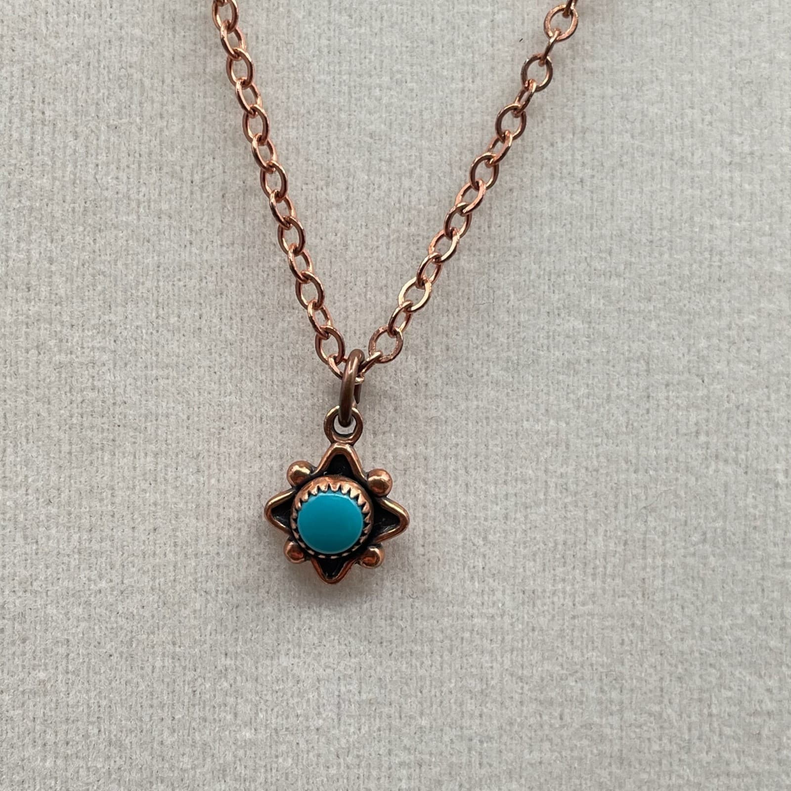 Contemporary Bronze-Tone Classic Round Link Prong Turquoise Pendant Necklace - Thumbnail 9