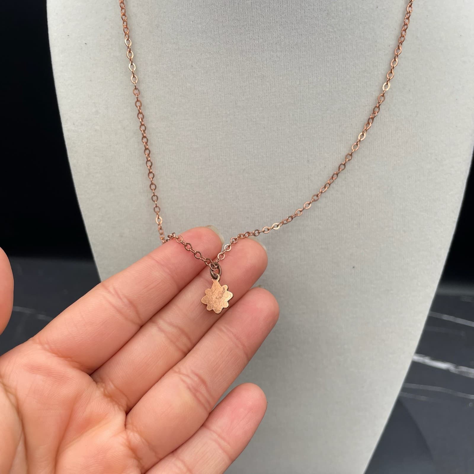 Contemporary Bronze-Tone Classic Round Link Prong Turquoise Pendant Necklace - Thumbnail 2