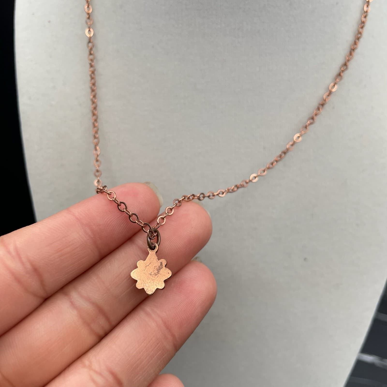 Contemporary Bronze-Tone Classic Round Link Prong Turquoise Pendant Necklace - Thumbnail 3