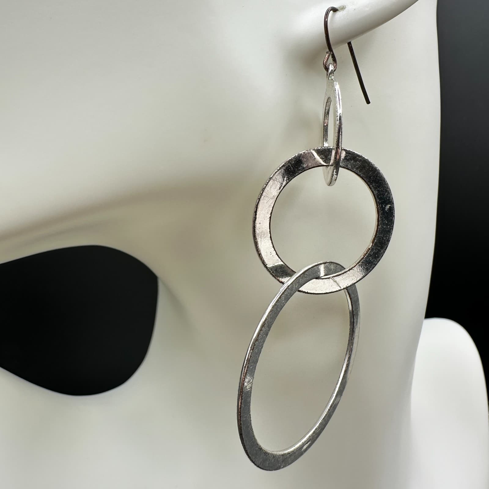 Vintage Silver Tone Interlocking Hoop Earrings Dangle Long Modern Fashion Large - Thumbnail 4