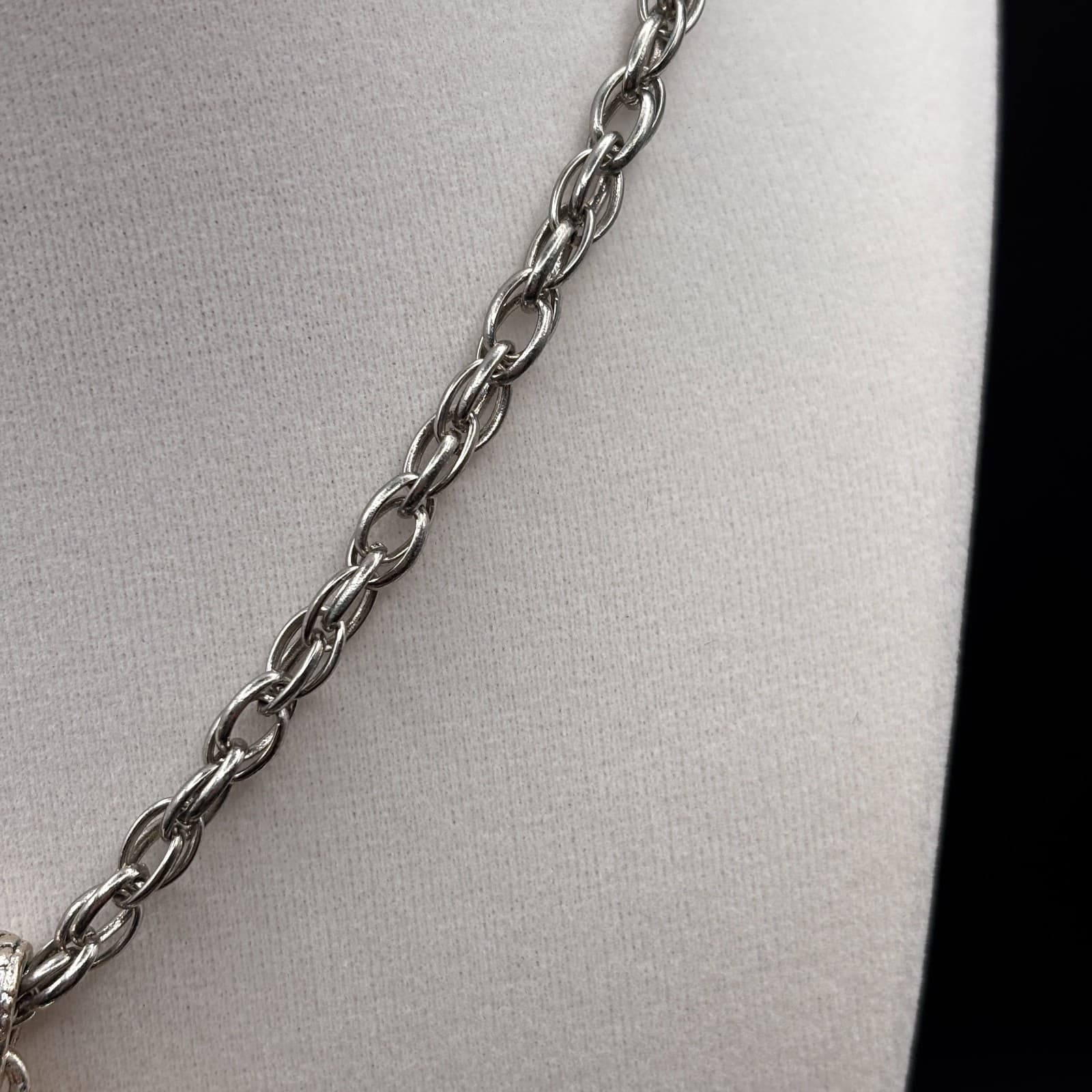 VTG Elephant Pendant Necklace AB Rhinestones Lobster Clasp Silver Tone Chain - Thumbnail 3