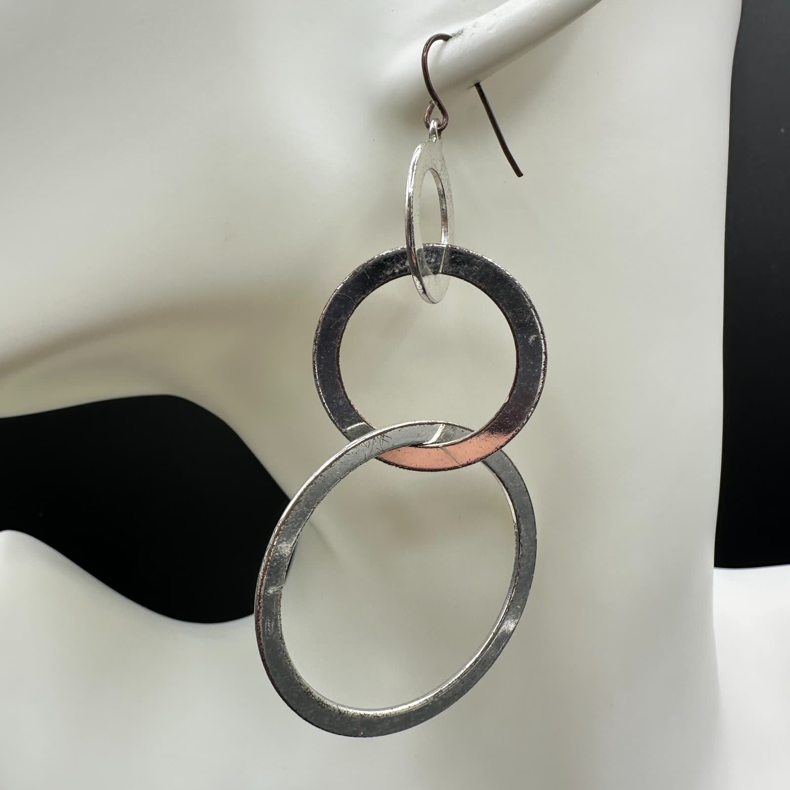 Vintage Silver Tone Interlocking Hoop Earrings Dangle Long Modern Fashion Large - Thumbnail 3