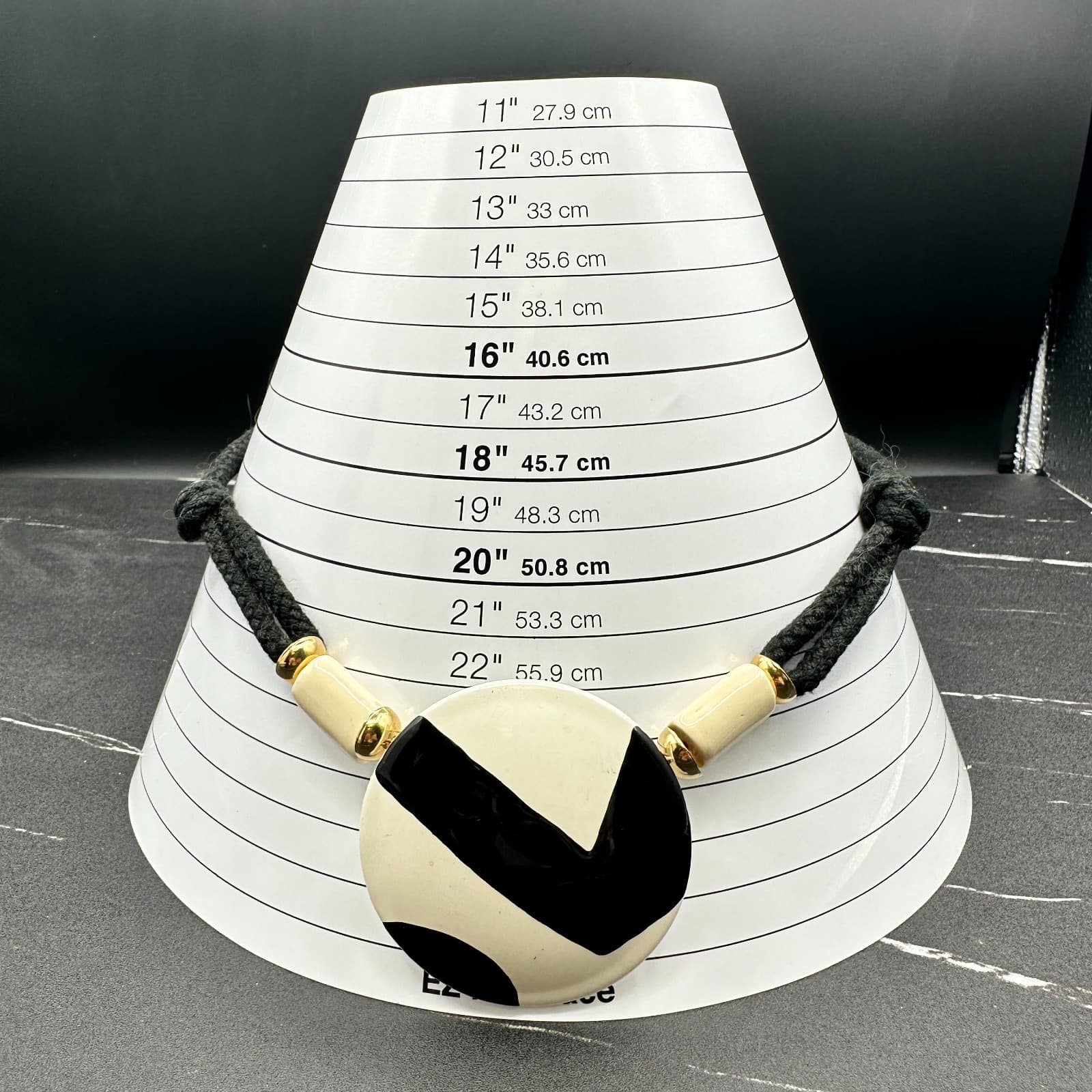 VTG 90s 80s Black White Pendant Necklace Cord Rope Enamel Round Geometric Style - Thumbnail 11