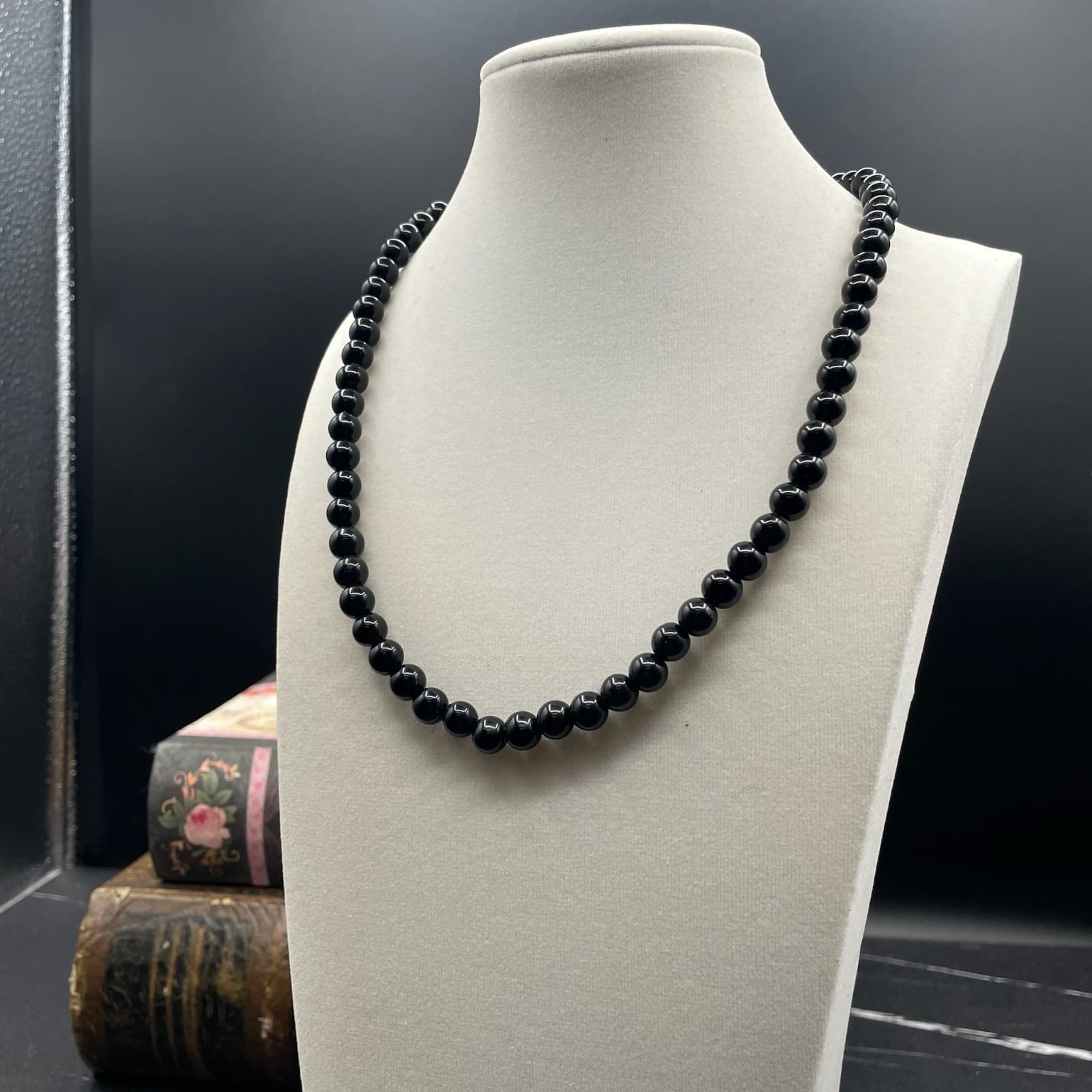 Vintage Black Classic Fashion Onyx Round Beaded Statement Lobster Necklace - Image 1