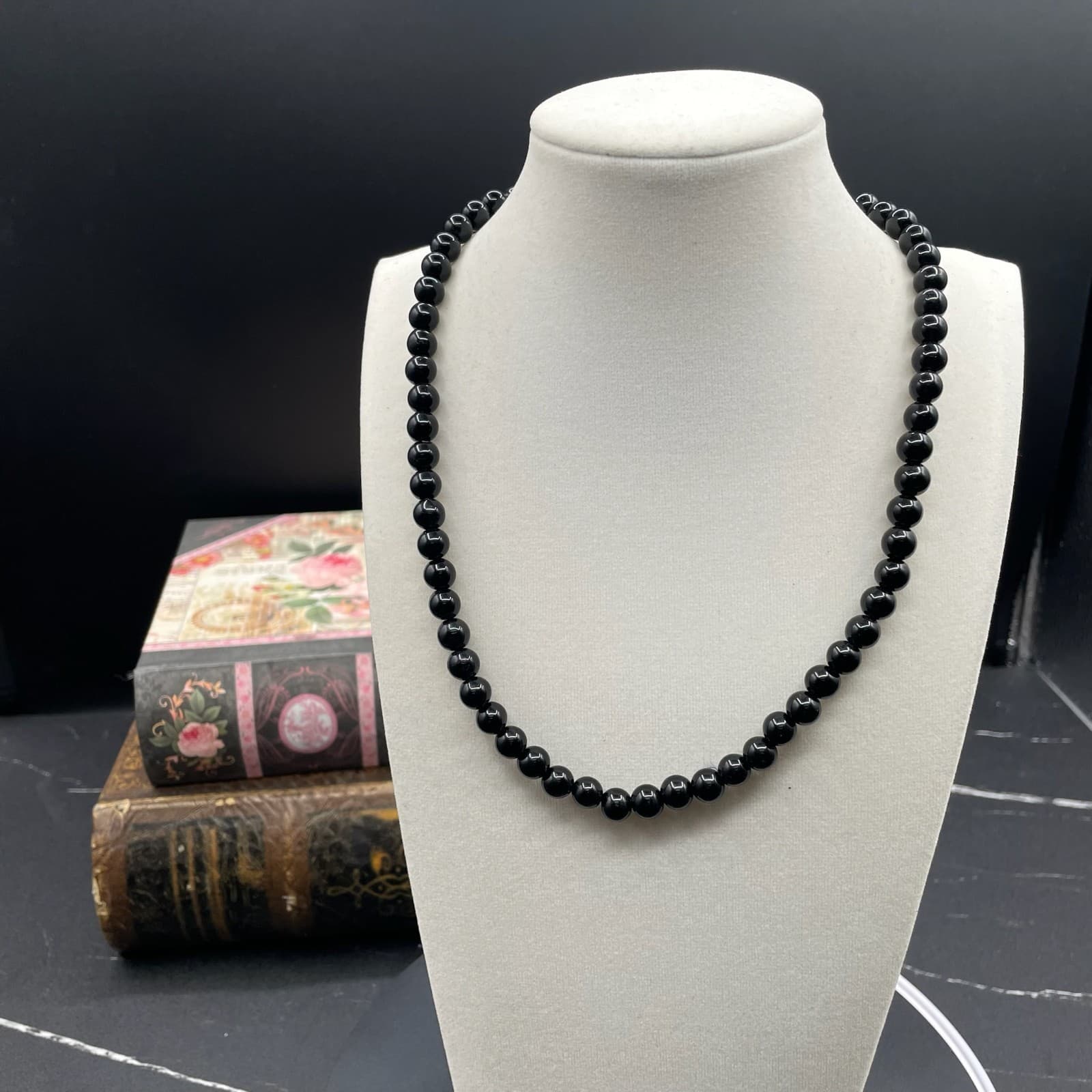 Vintage Black Classic Fashion Onyx Round Beaded Statement Lobster Necklace - Thumbnail 3