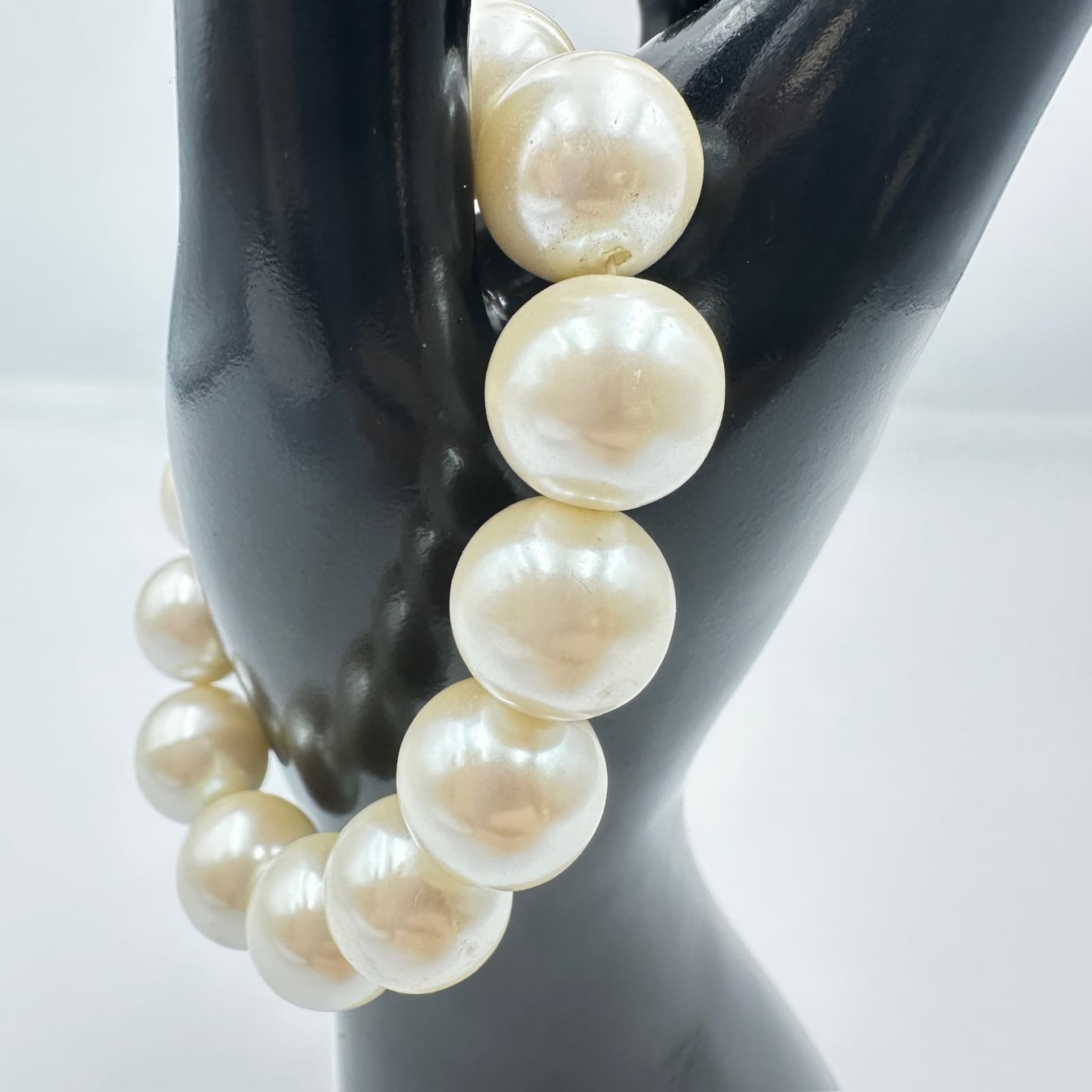 Vintage Chunky Large Faux Pearl Stretch Bracelet Beaded Statement Jewelry Y2K - Thumbnail 3