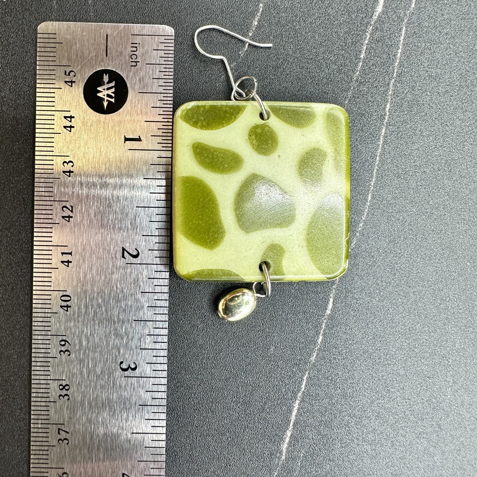 VTG Green Abstract Square Dangle Earrings Retro Plastic Geometric Drop Jewelry - Thumbnail 9