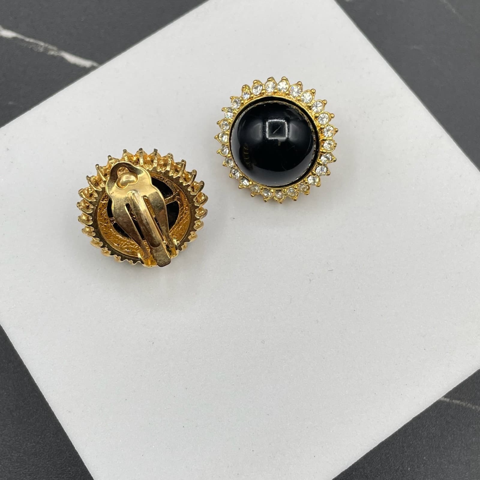 Gold-Tone Floral Rhinestone Embellished Black Onyx Round Stud Clip-On Earrings - Thumbnail 3