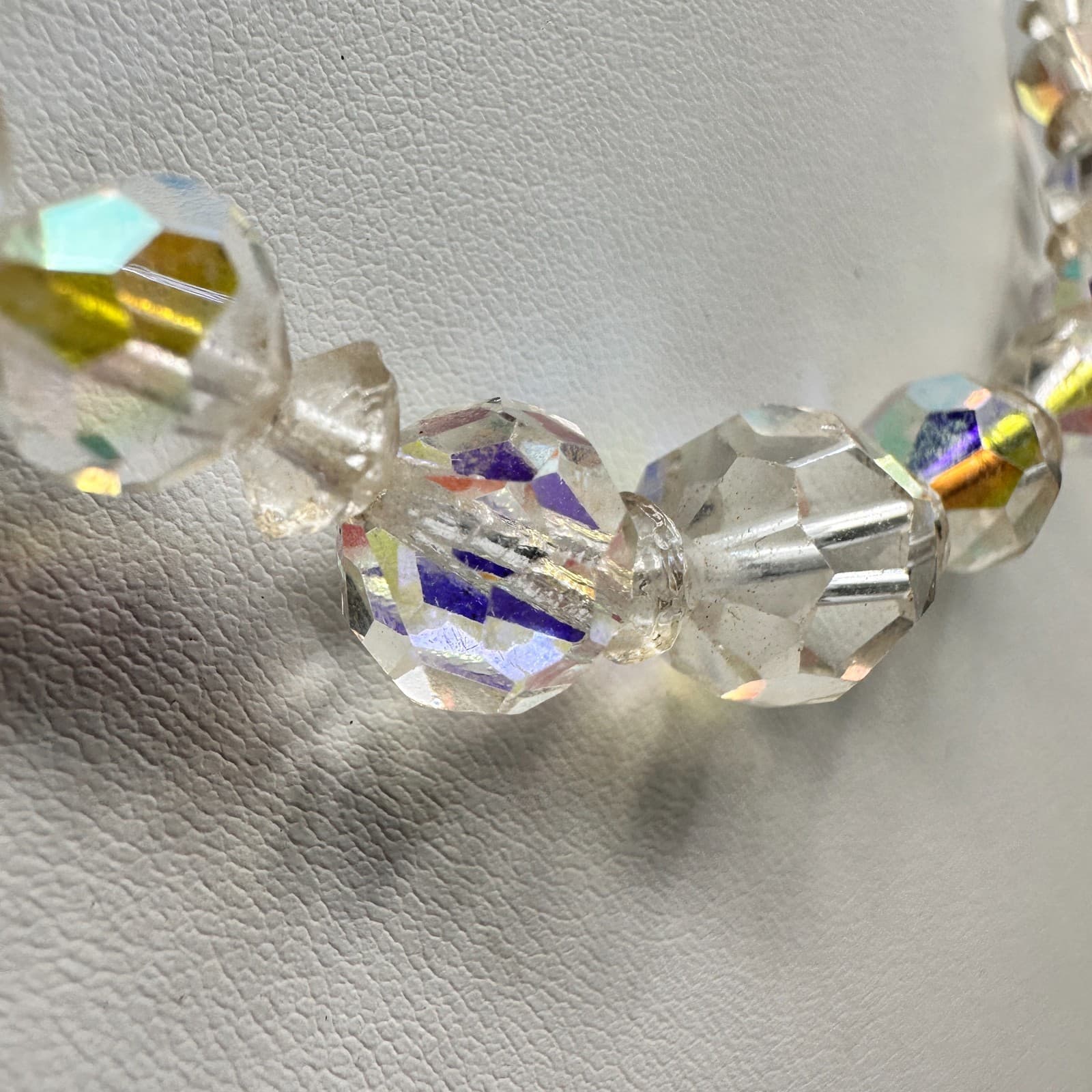 Vintage 80s Faceted AB Bead Graduated Choker Necklace Retro Jewelry - Thumbnail 3