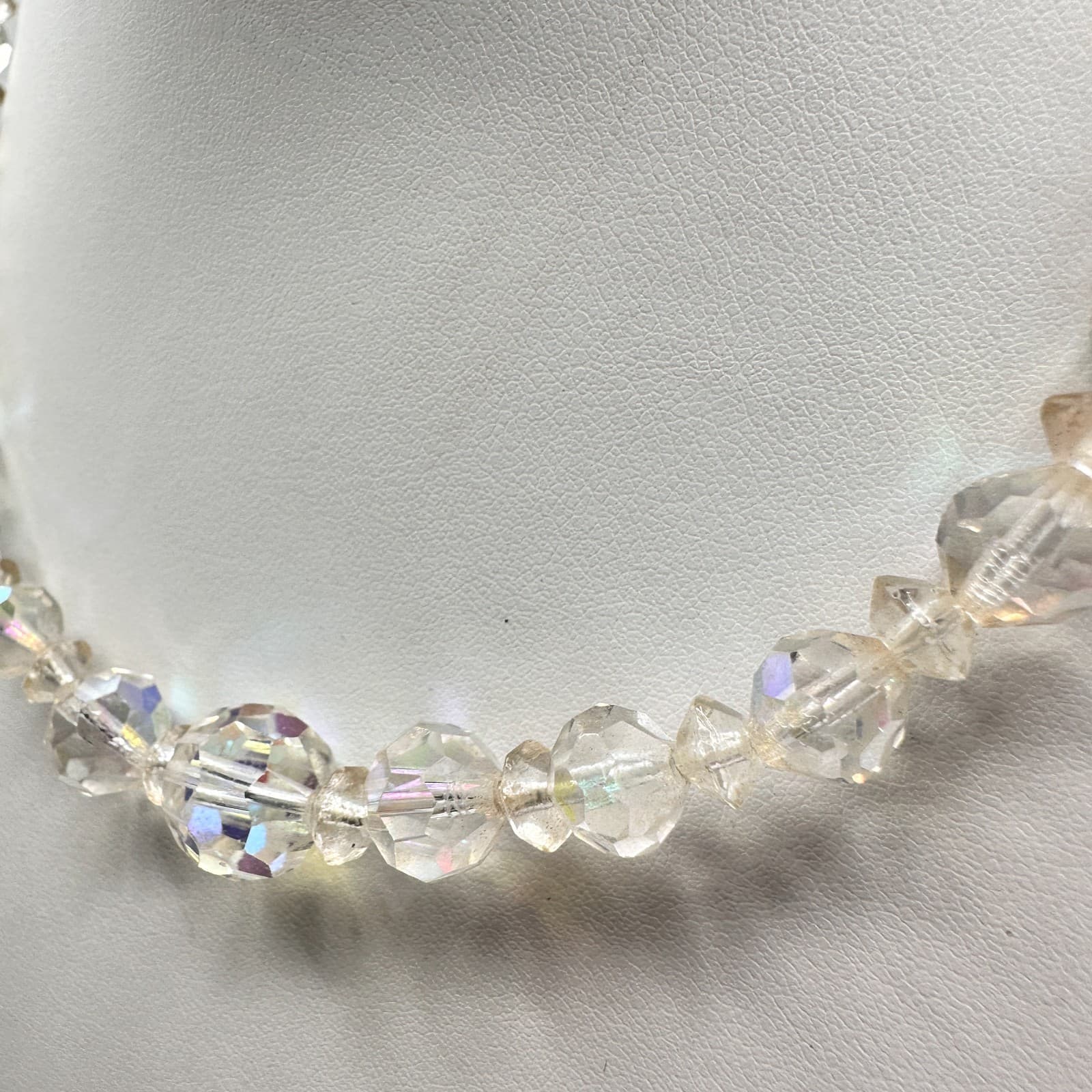 Vintage 80s Faceted AB Bead Graduated Choker Necklace Retro Jewelry - Thumbnail 6