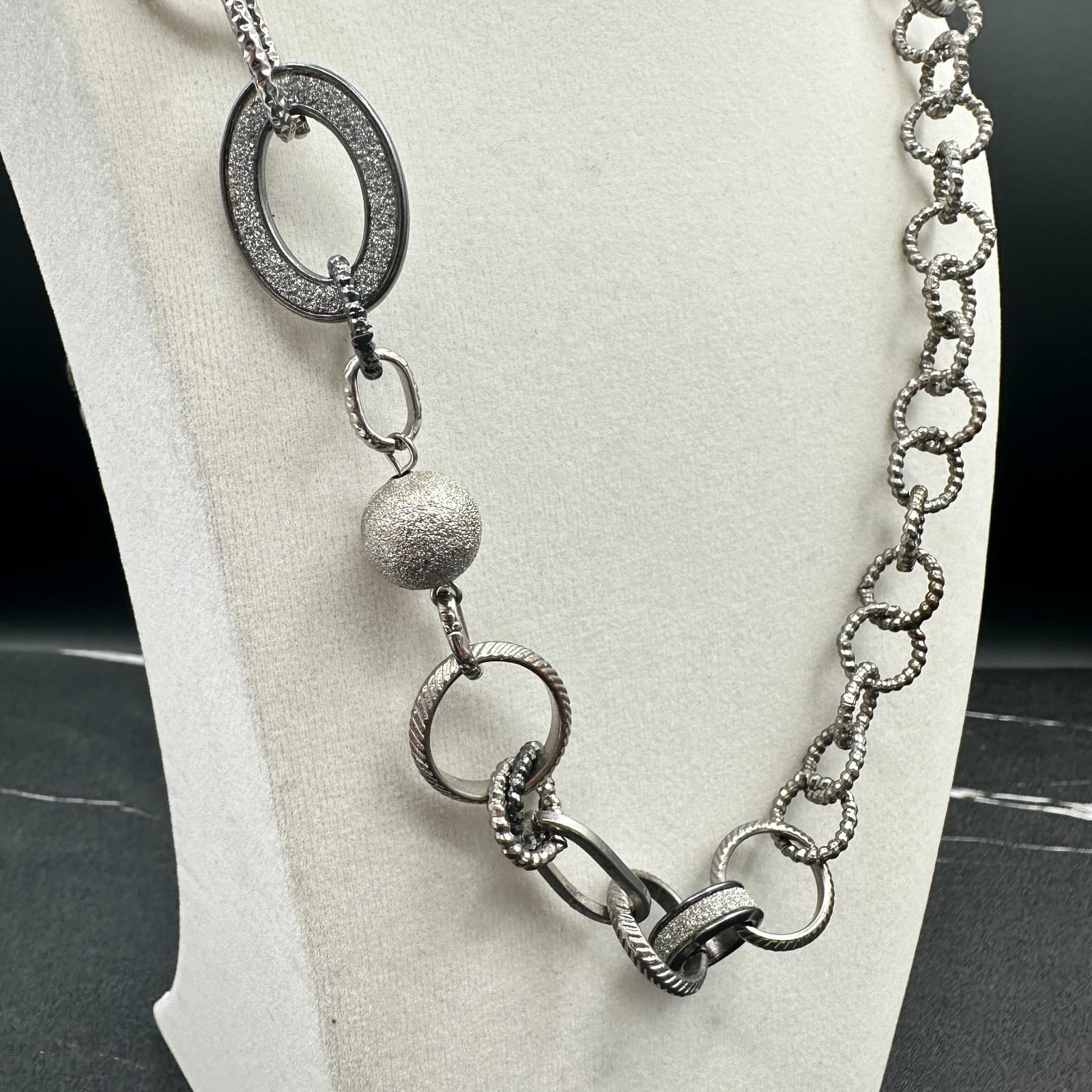 Vintage Silver Tone Chunky Chain Necklace Textured Pave Links Choker Style 19 in - Thumbnail 4