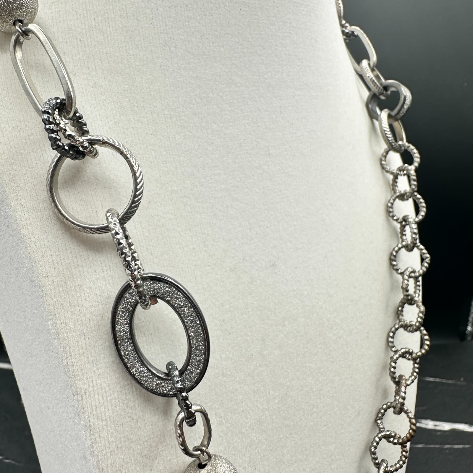 Vintage Silver Tone Chunky Chain Necklace Textured Pave Links Choker Style 19 in - Thumbnail 6