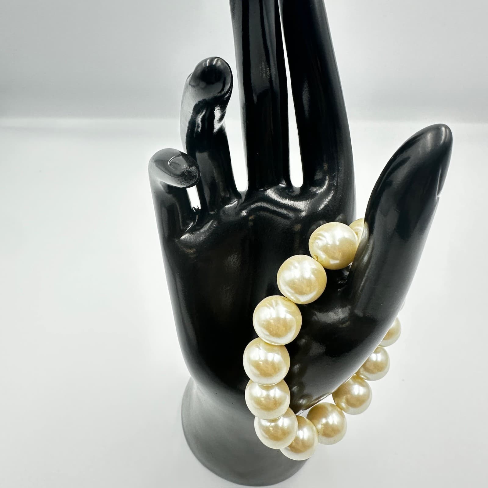 Vintage Chunky Large Faux Pearl Stretch Bracelet Beaded Statement Jewelry Y2K - Thumbnail 4