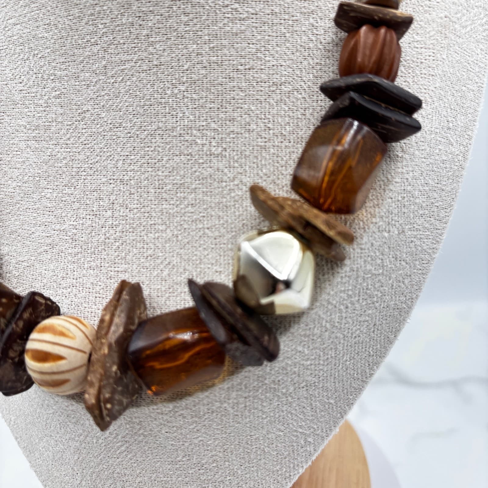 Vintage Chunky Wood Beaded Necklace Brown Amber Tribal Boho Statement - Thumbnail 2