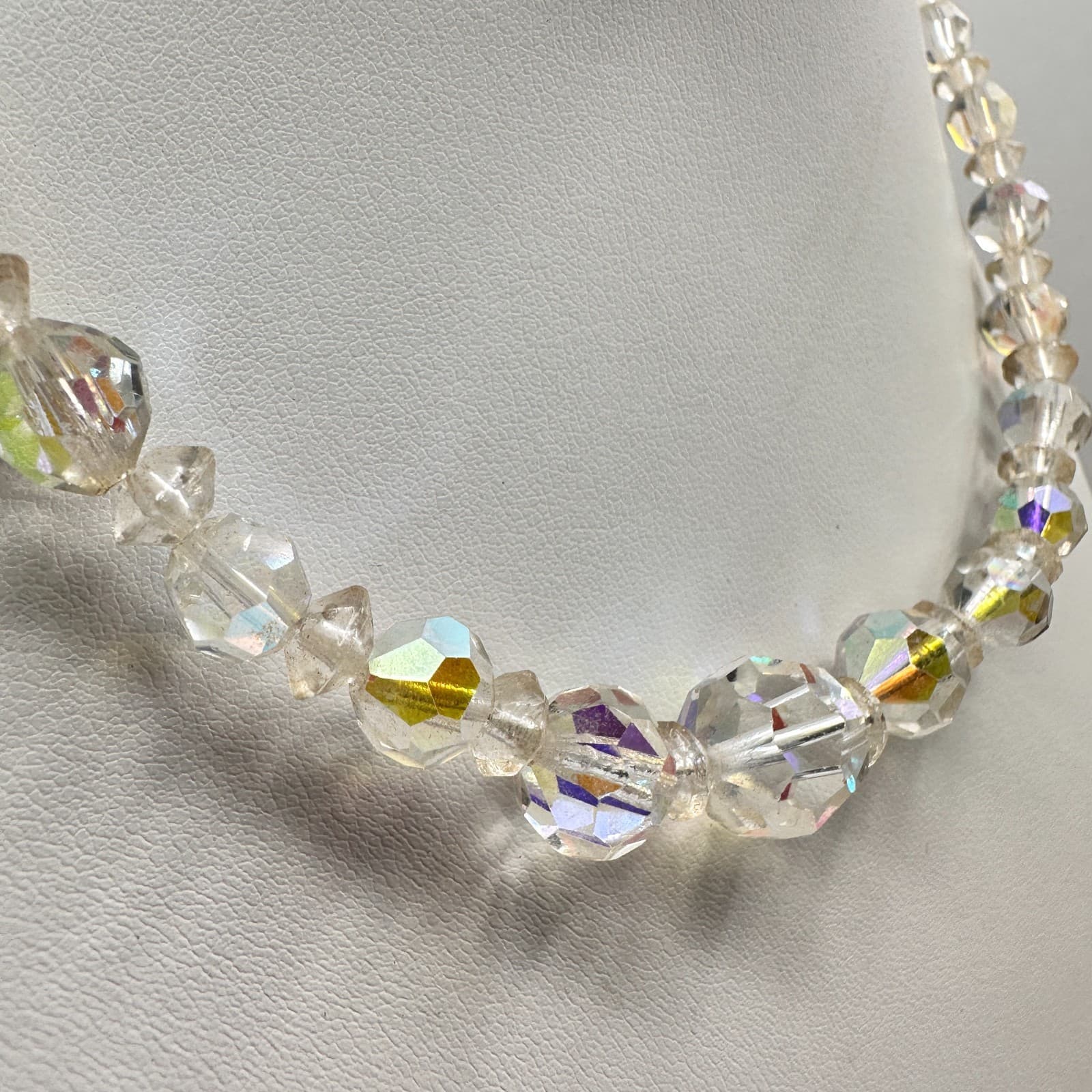 Vintage 80s Faceted AB Bead Graduated Choker Necklace Retro Jewelry - Thumbnail 2