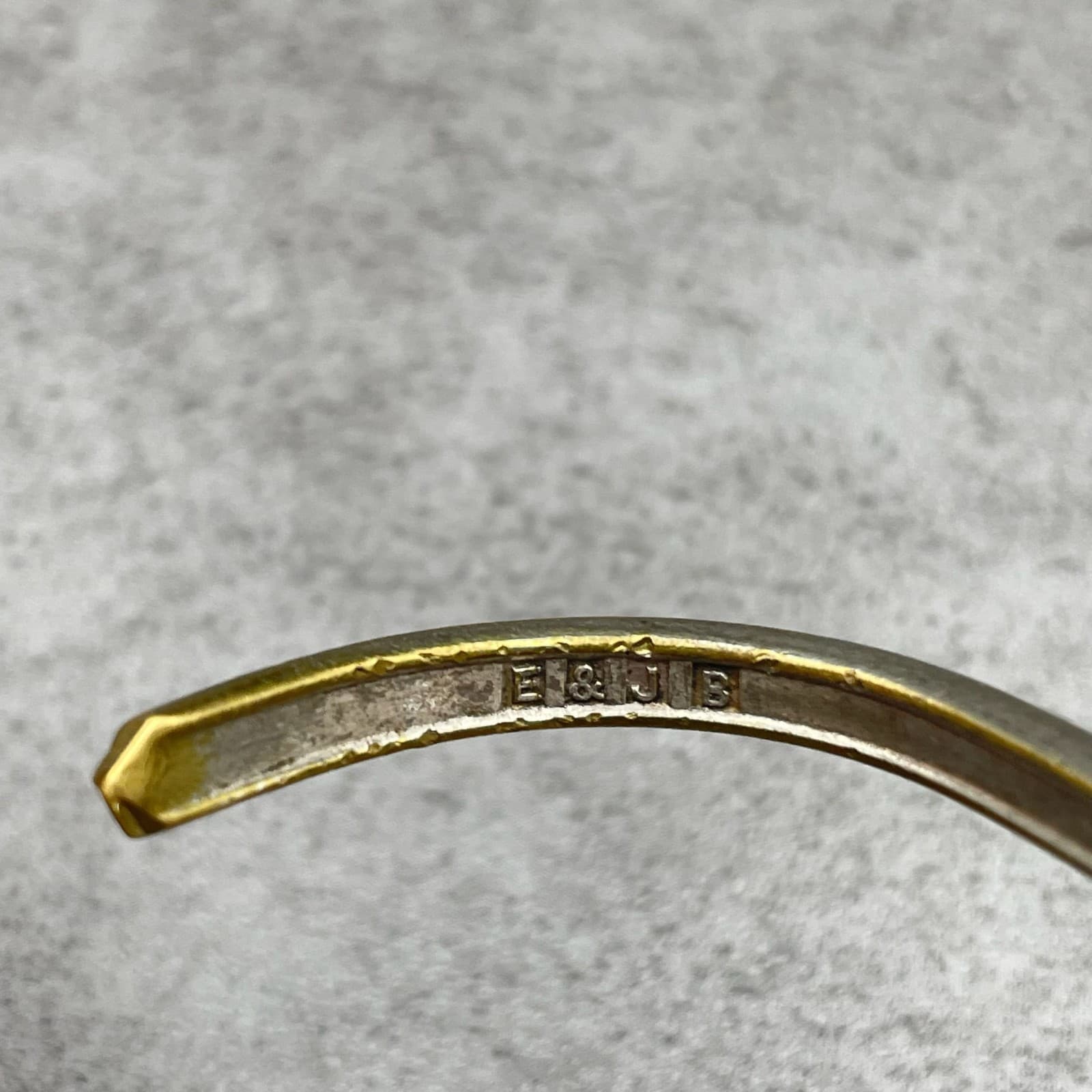 Vintage E&JB Two-Tone Classic Fashion Retro Metal Art Deco Cuff Slide Bracelet - Thumbnail 4