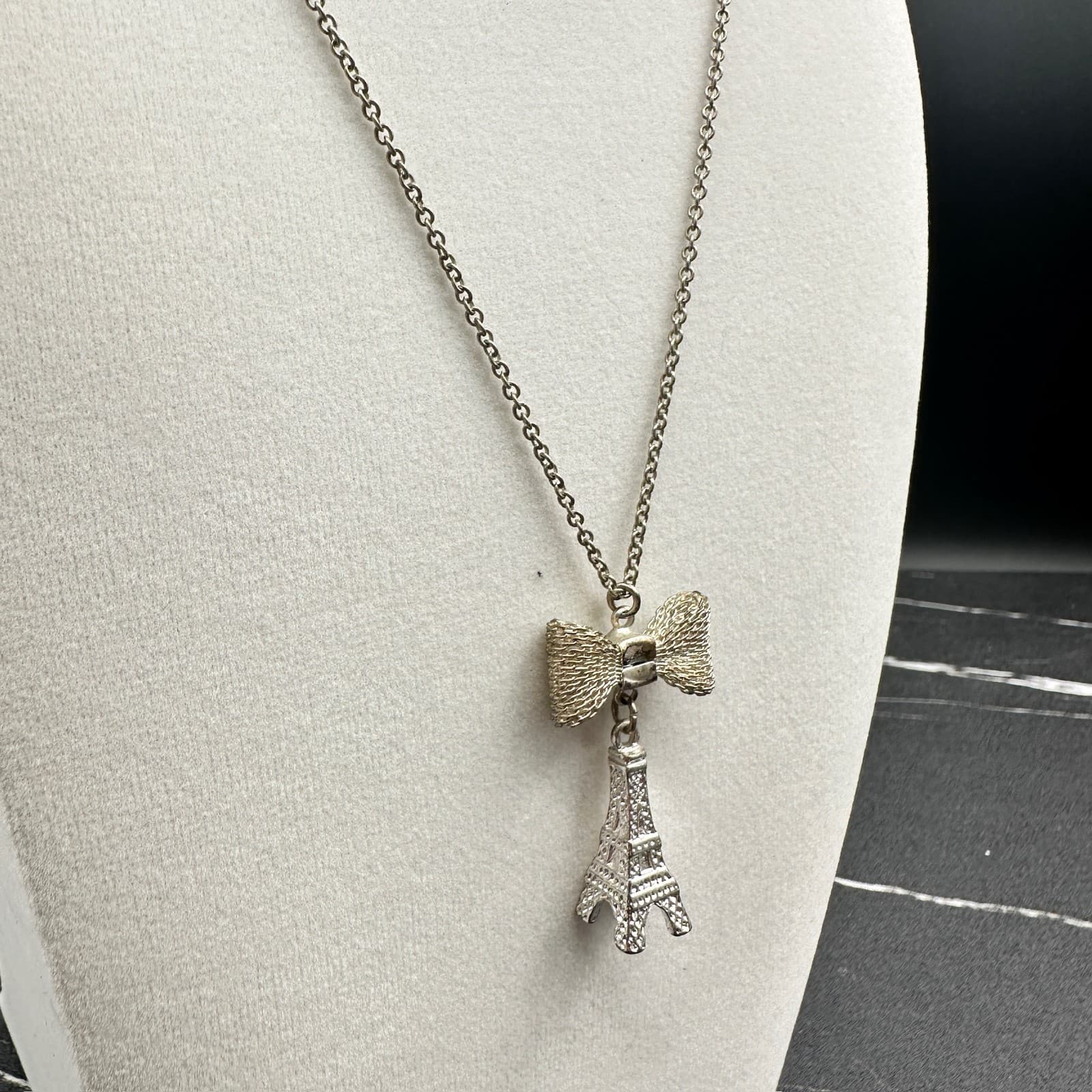 Claire's Silver-Tone Classic Adjustable Bow Detail Eiffel Tower Lobster Necklace - Thumbnail 3