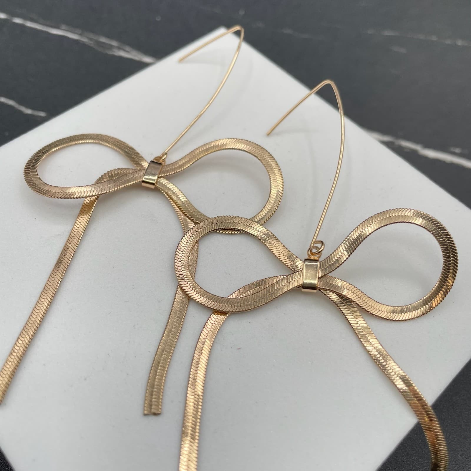 Classic Gold-Tone Fashion Herringbone Snake Chain Bow Drop French Hook Earrings - Thumbnail 2