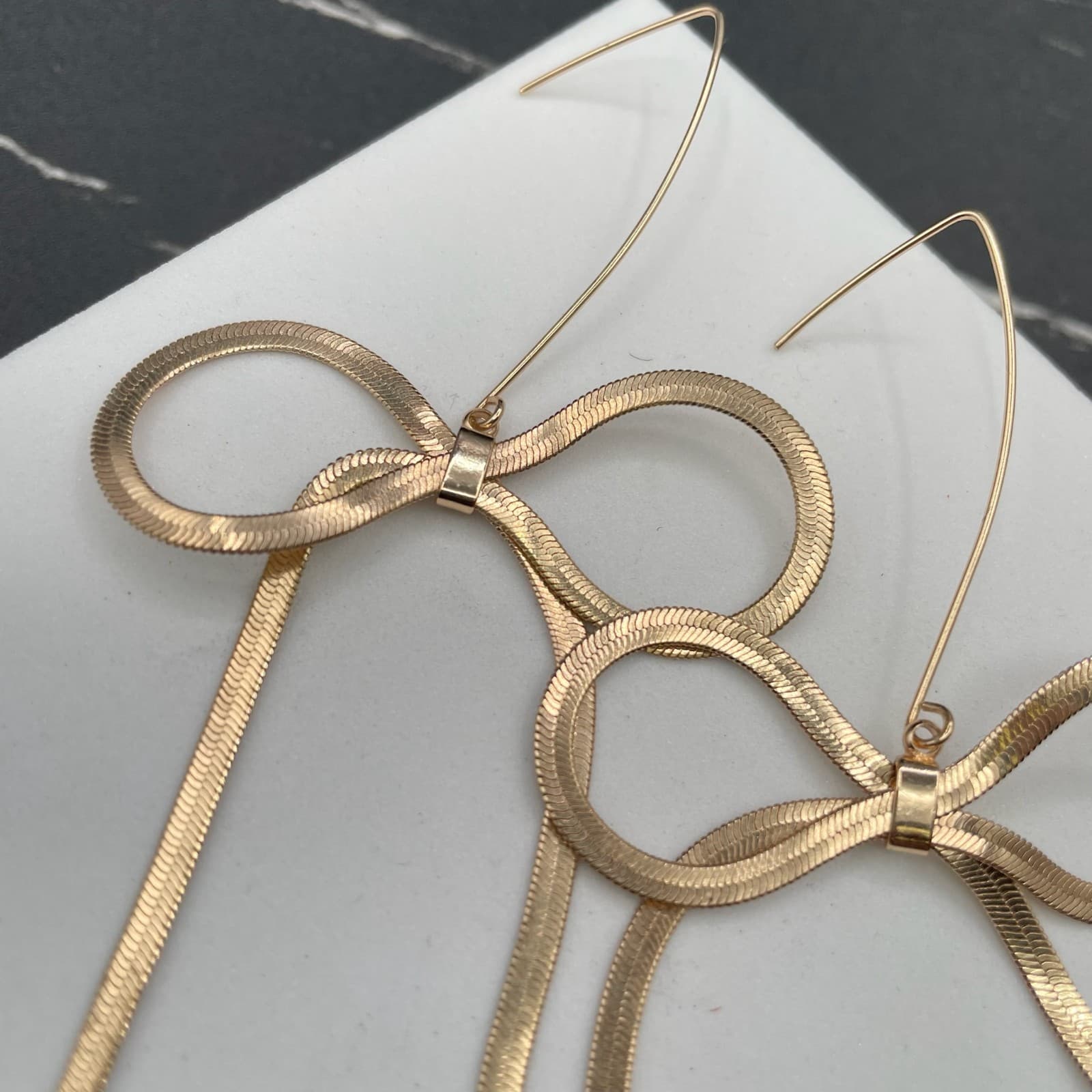 Classic Gold-Tone Fashion Herringbone Snake Chain Bow Drop French Hook Earrings - Thumbnail 3